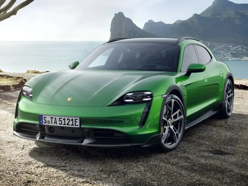 Porsche Taycan Turbo S Cross Turismo