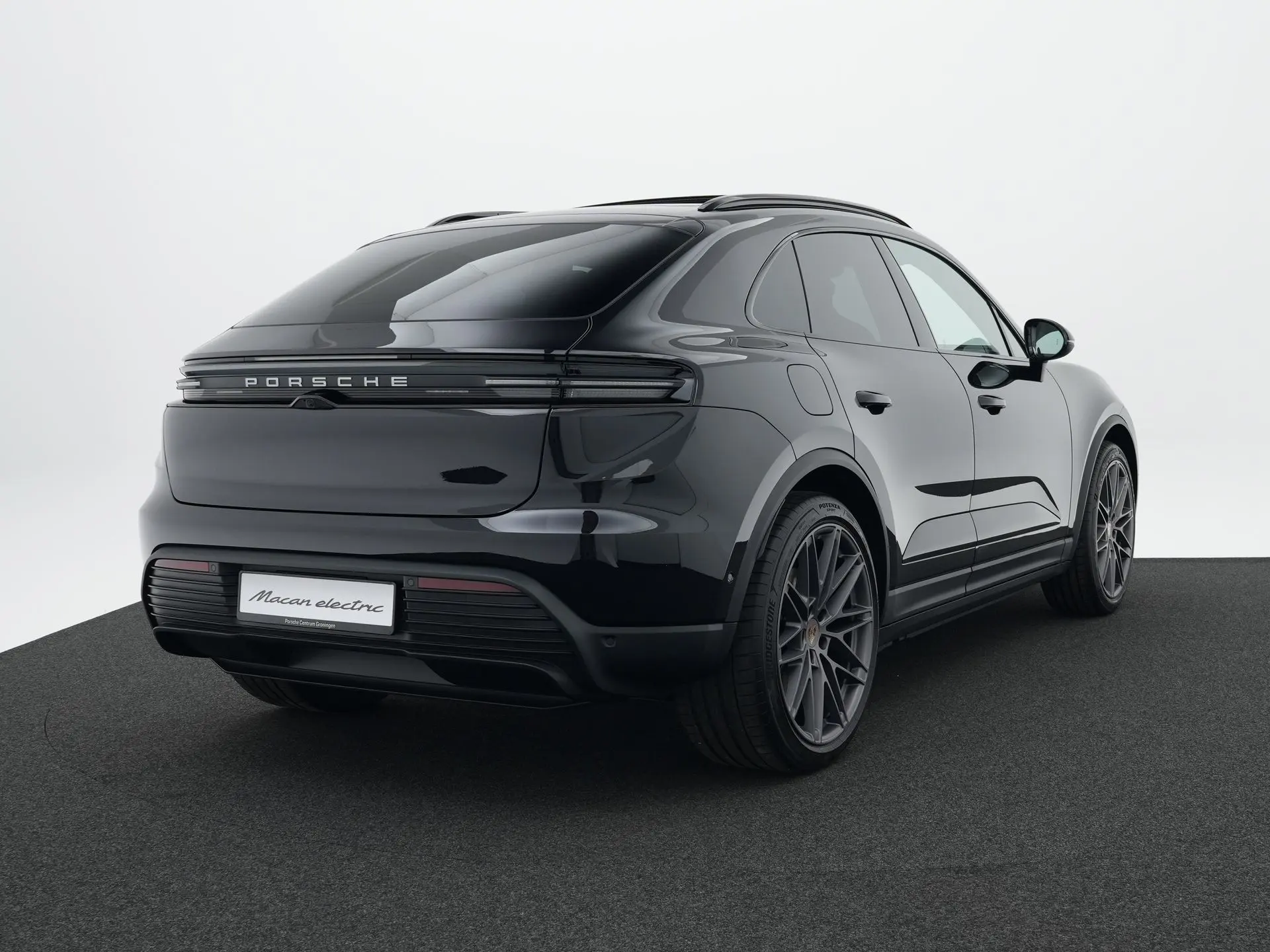 Macan 4