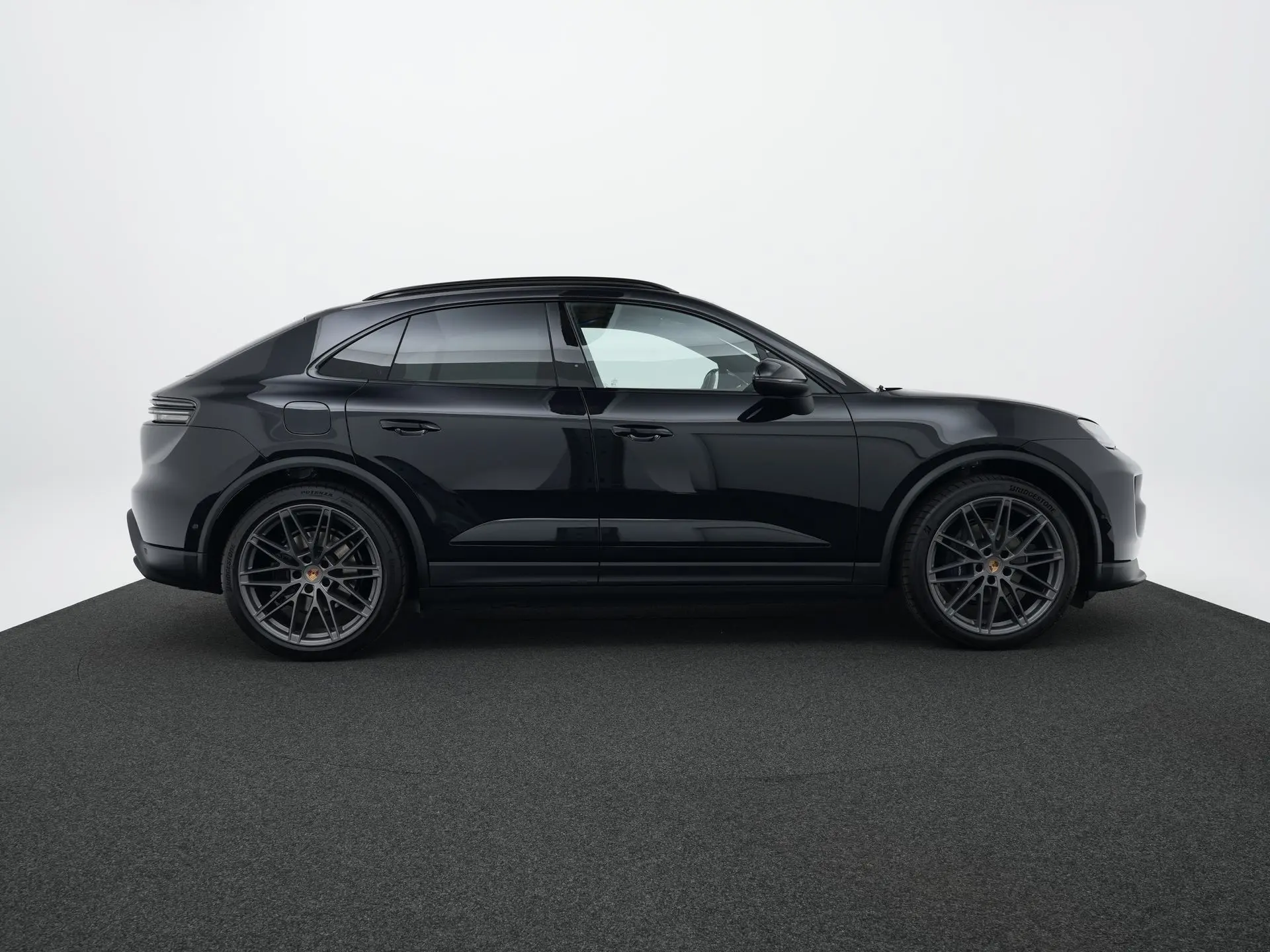 Macan 4
