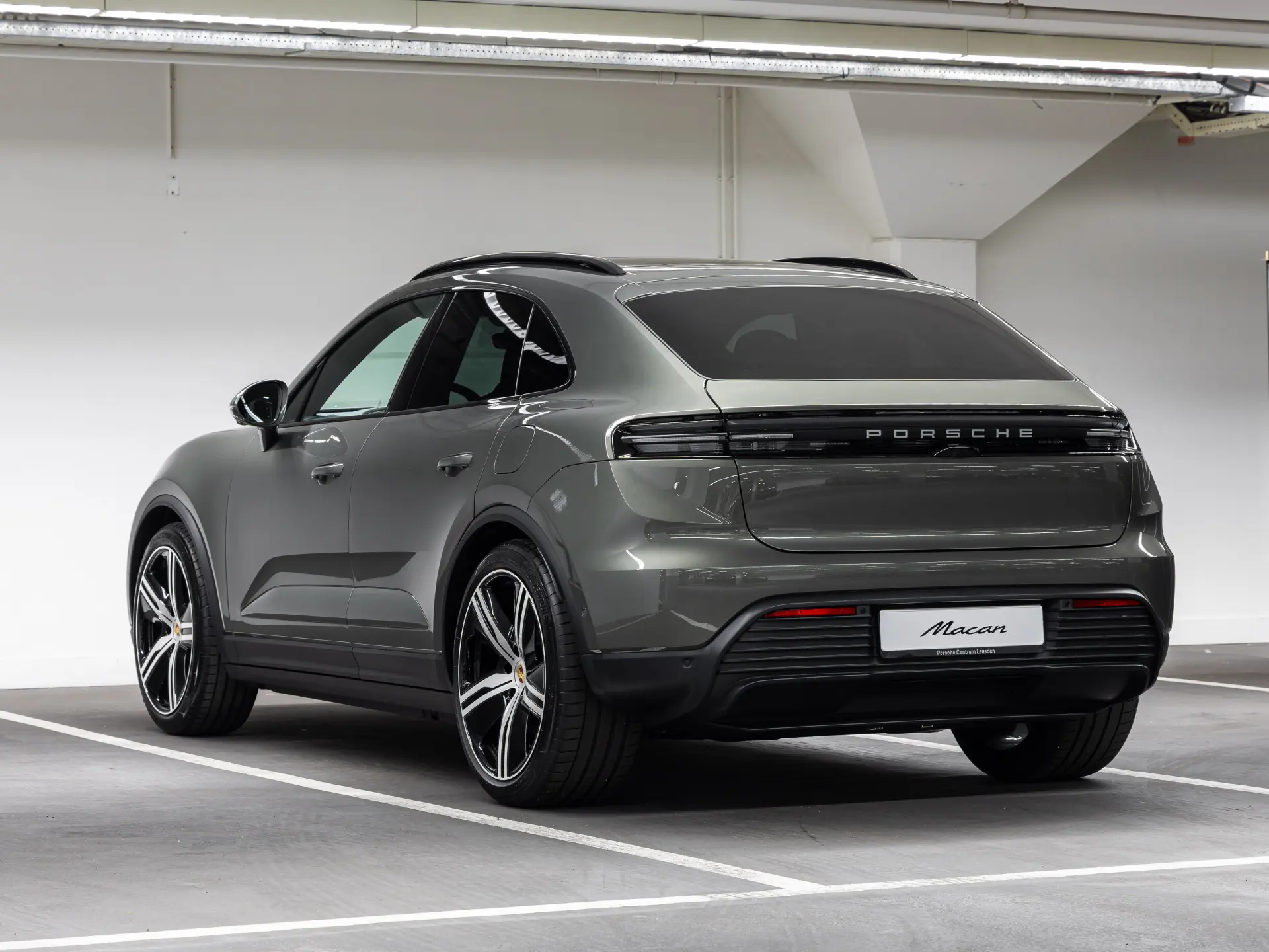 Macan 4