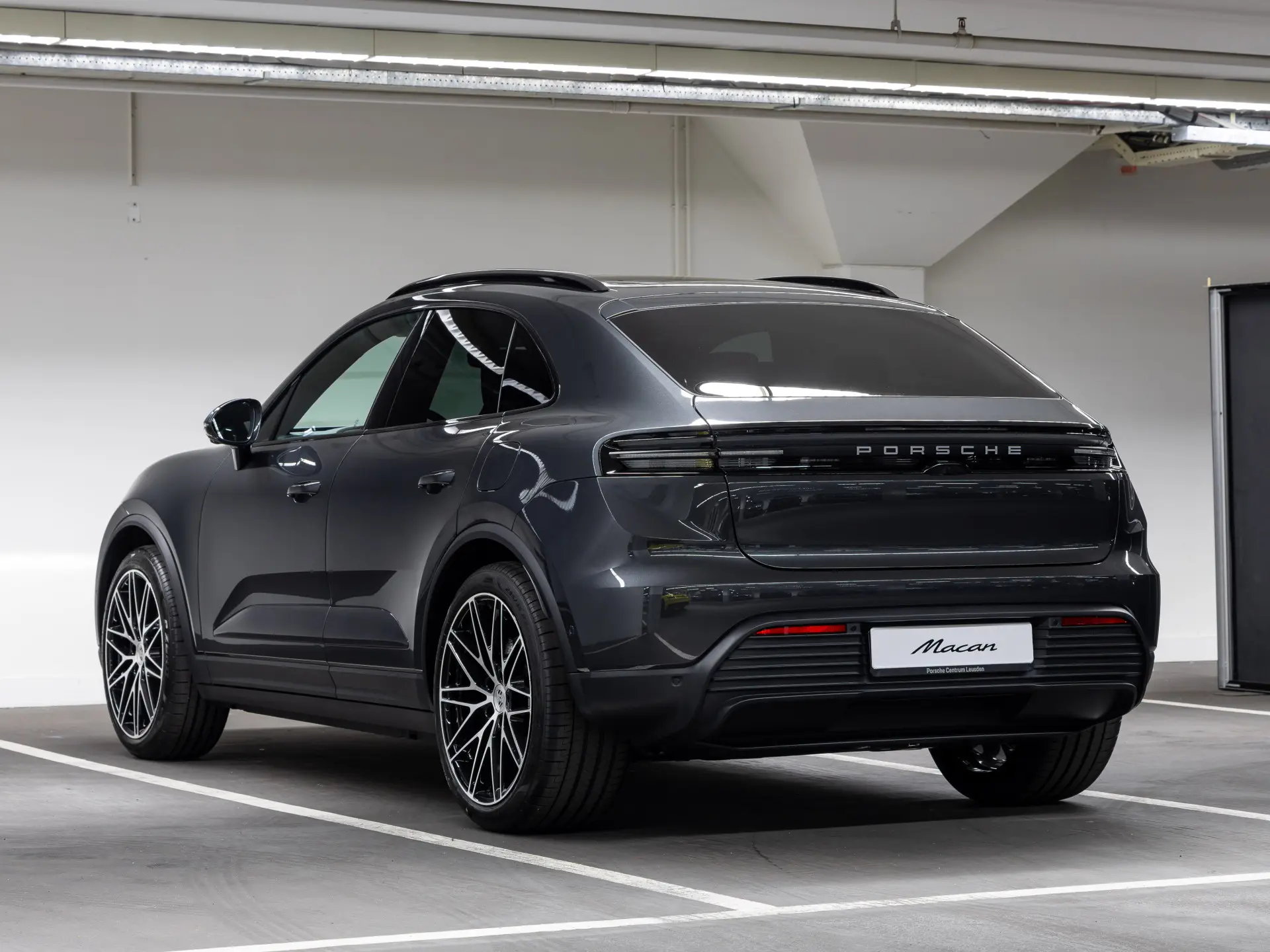 Macan 4
