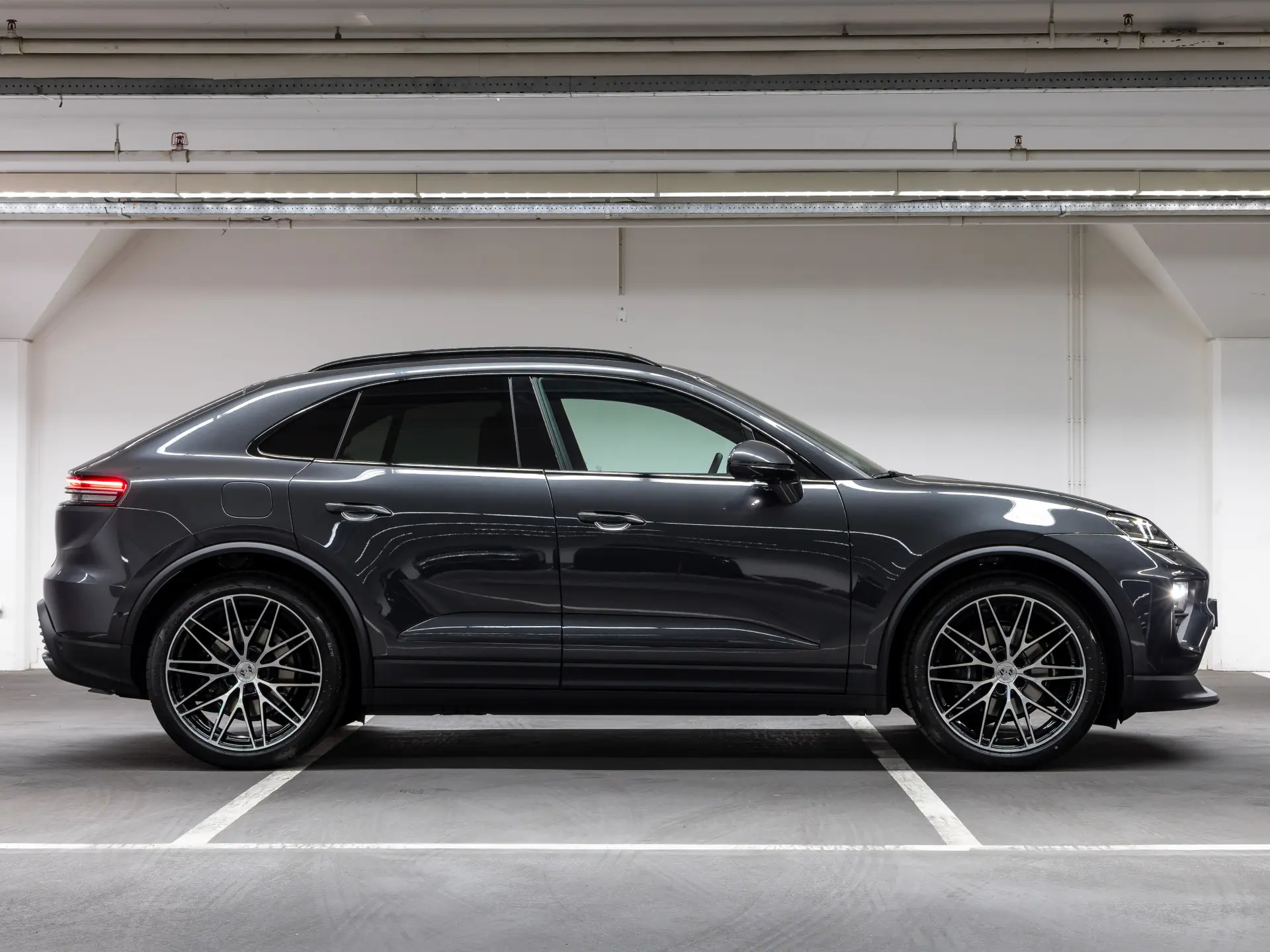 Macan 4