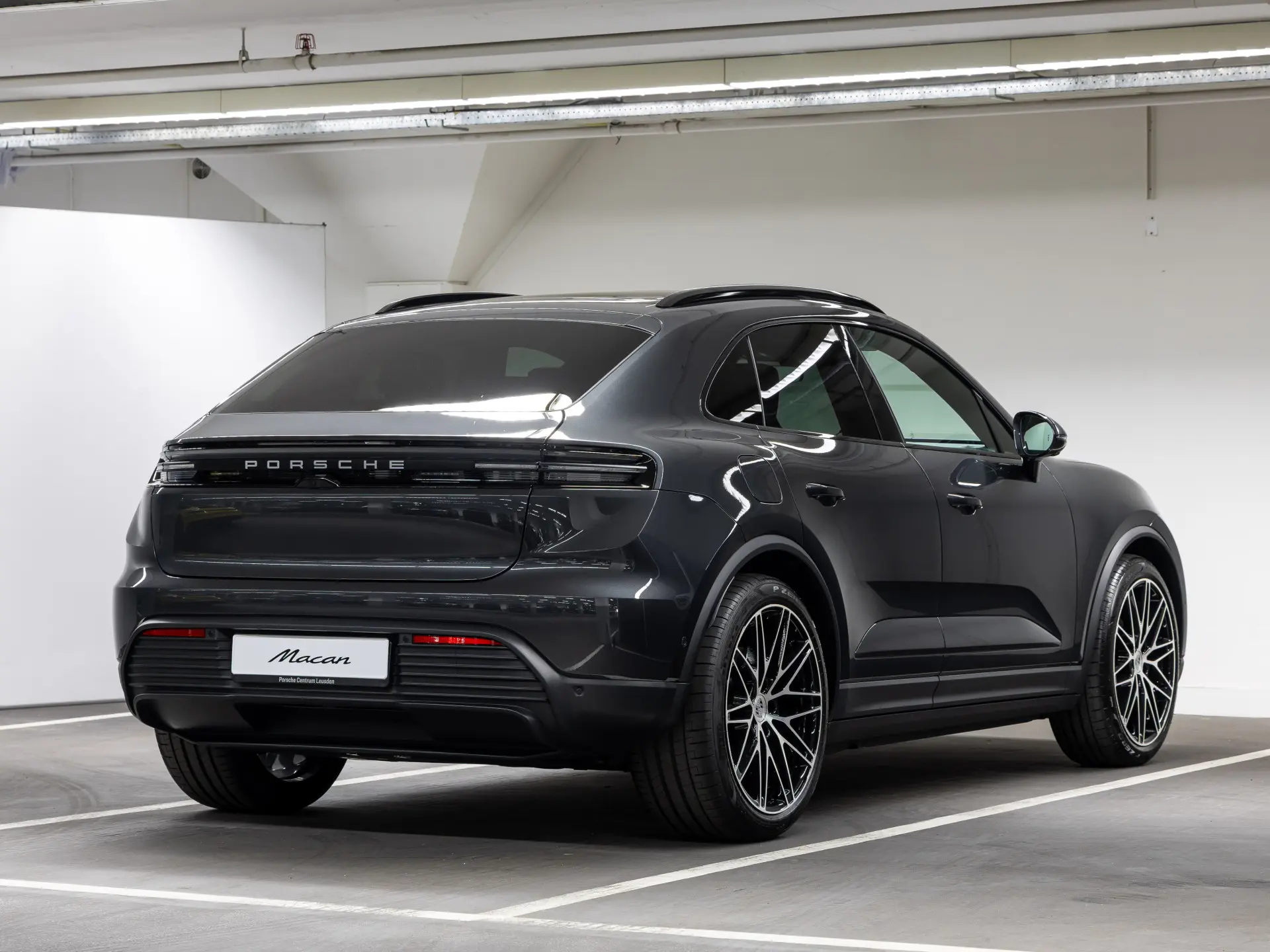 Macan 4