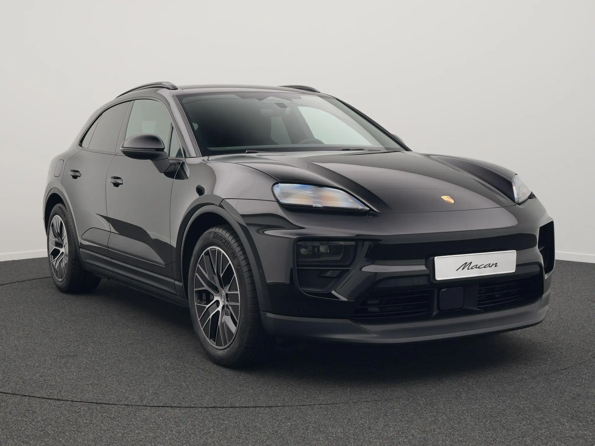 Macan 4