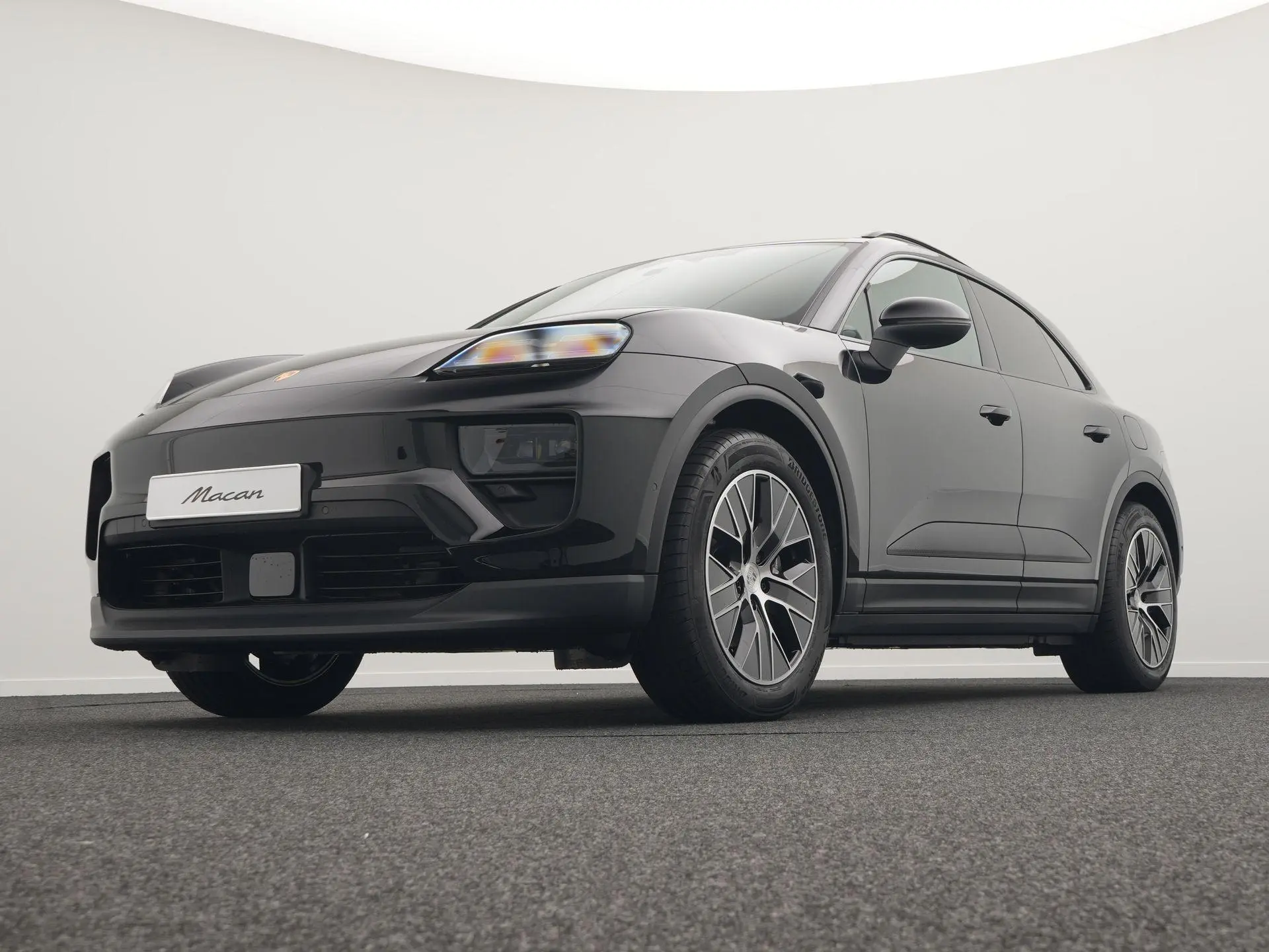 Macan 4