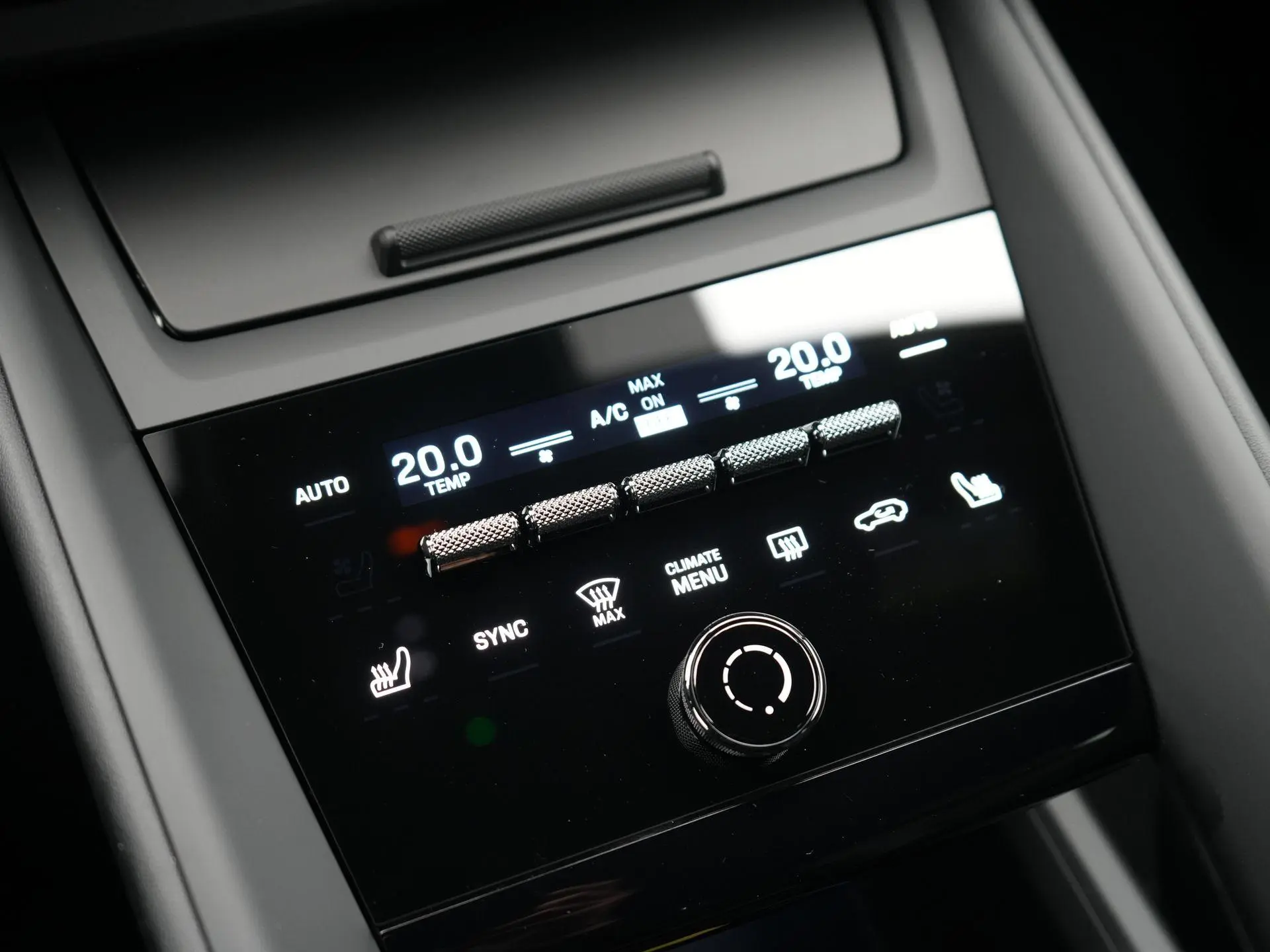 Macan 4