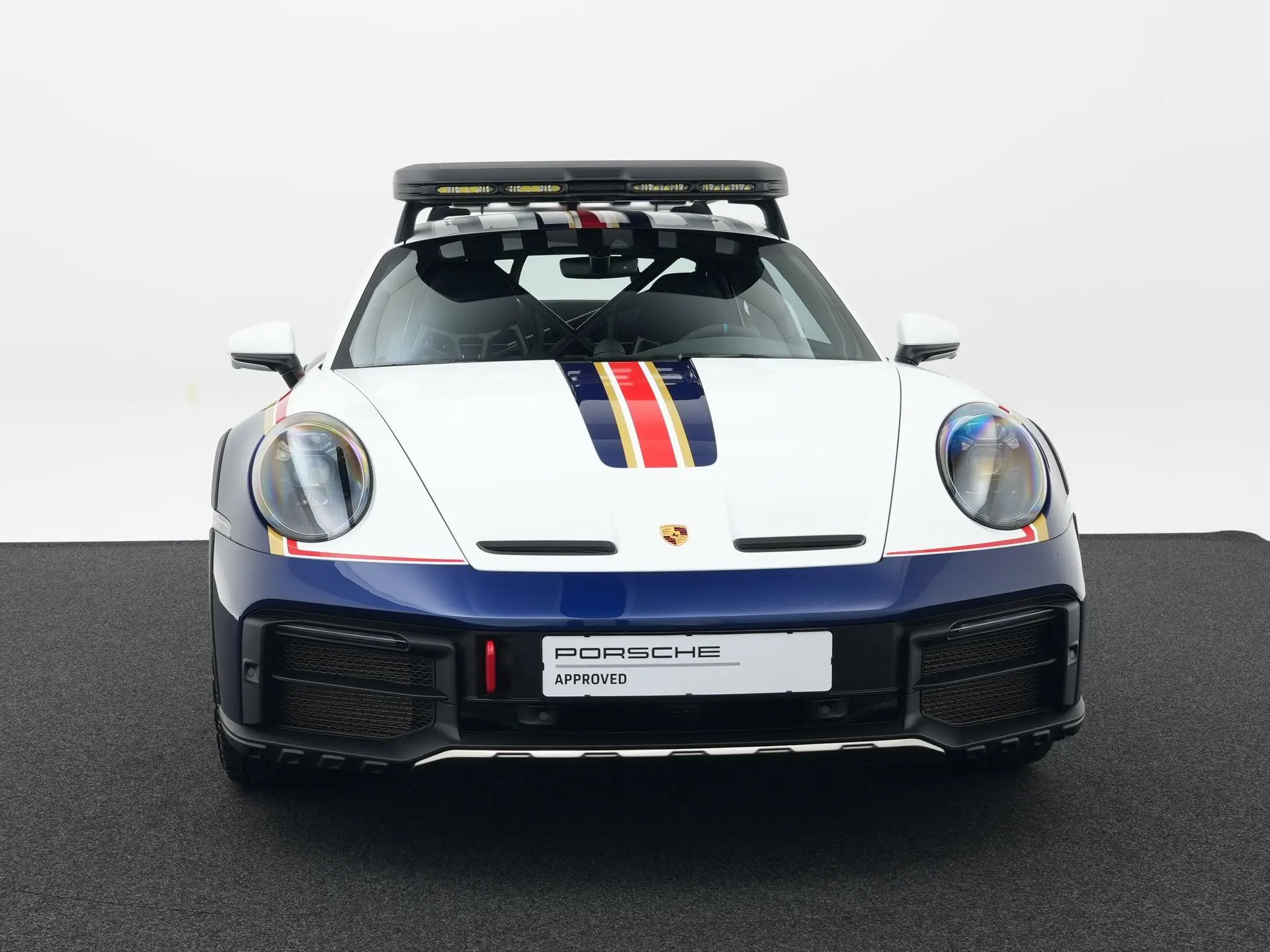 911 Dakar