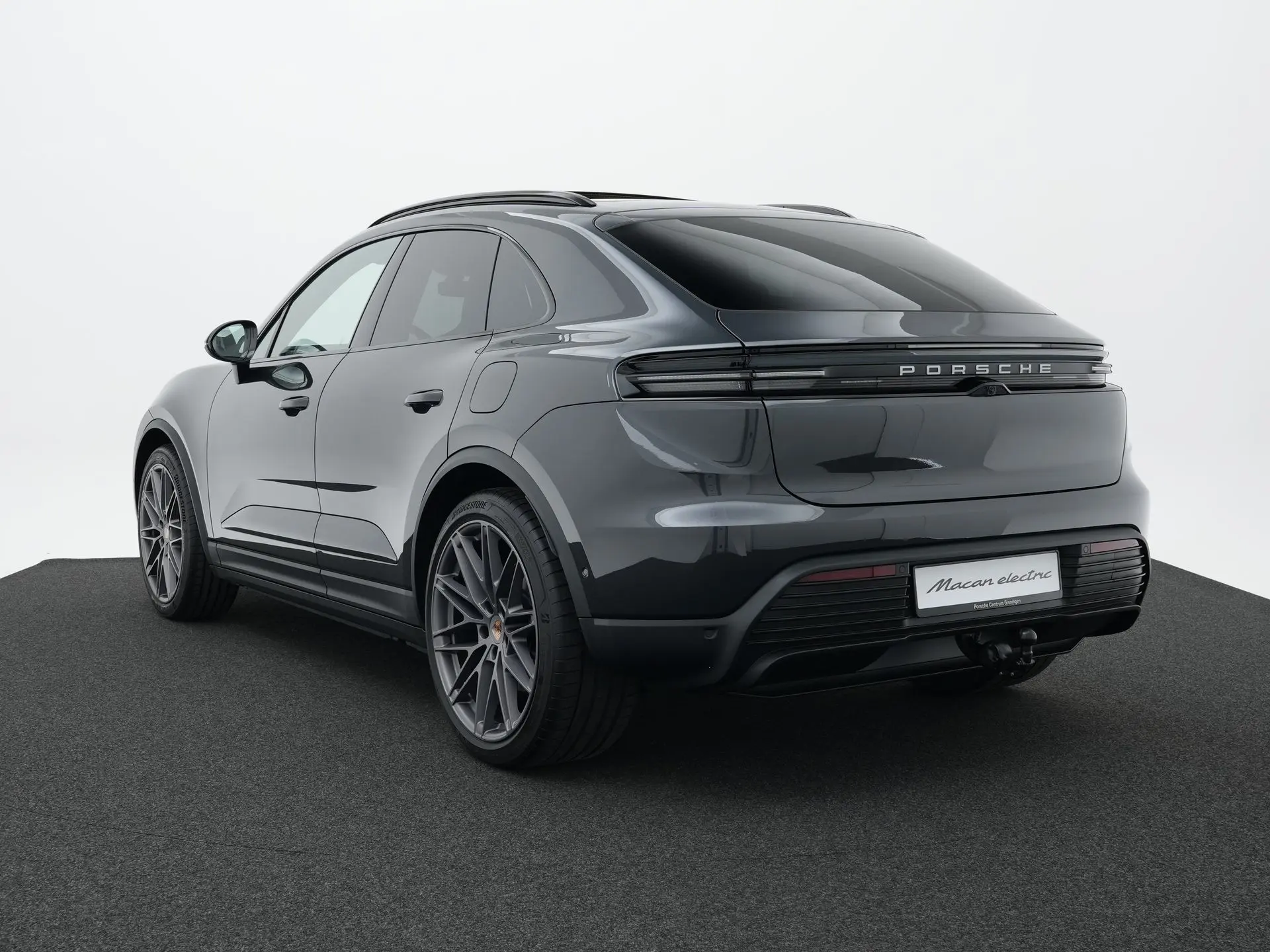 Macan 4