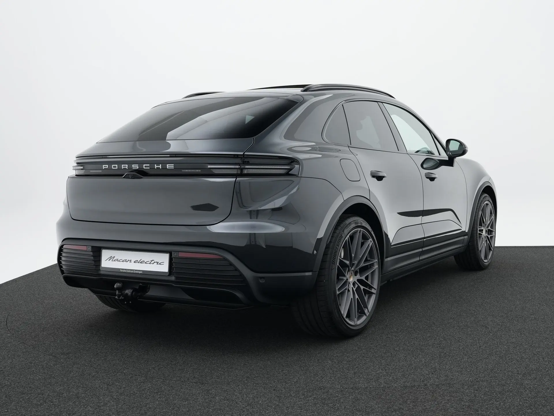 Macan 4