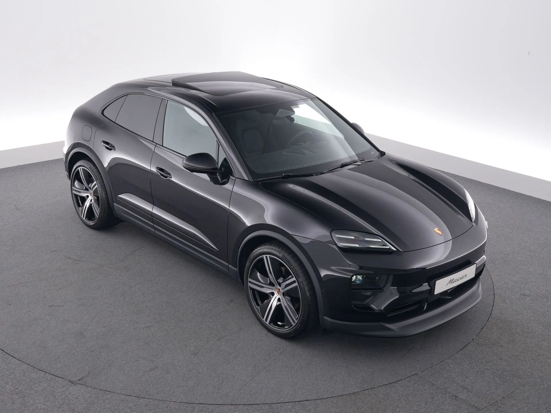 Macan 4
