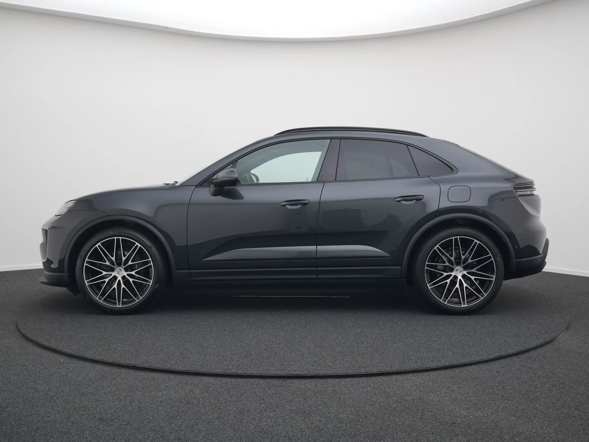 Macan 4