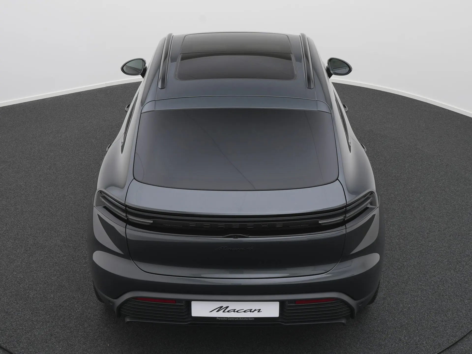 Macan 4