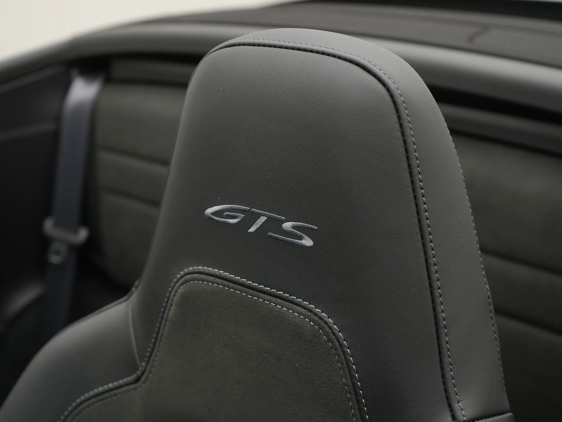 911 Carrera 4 GTS Cabriolet