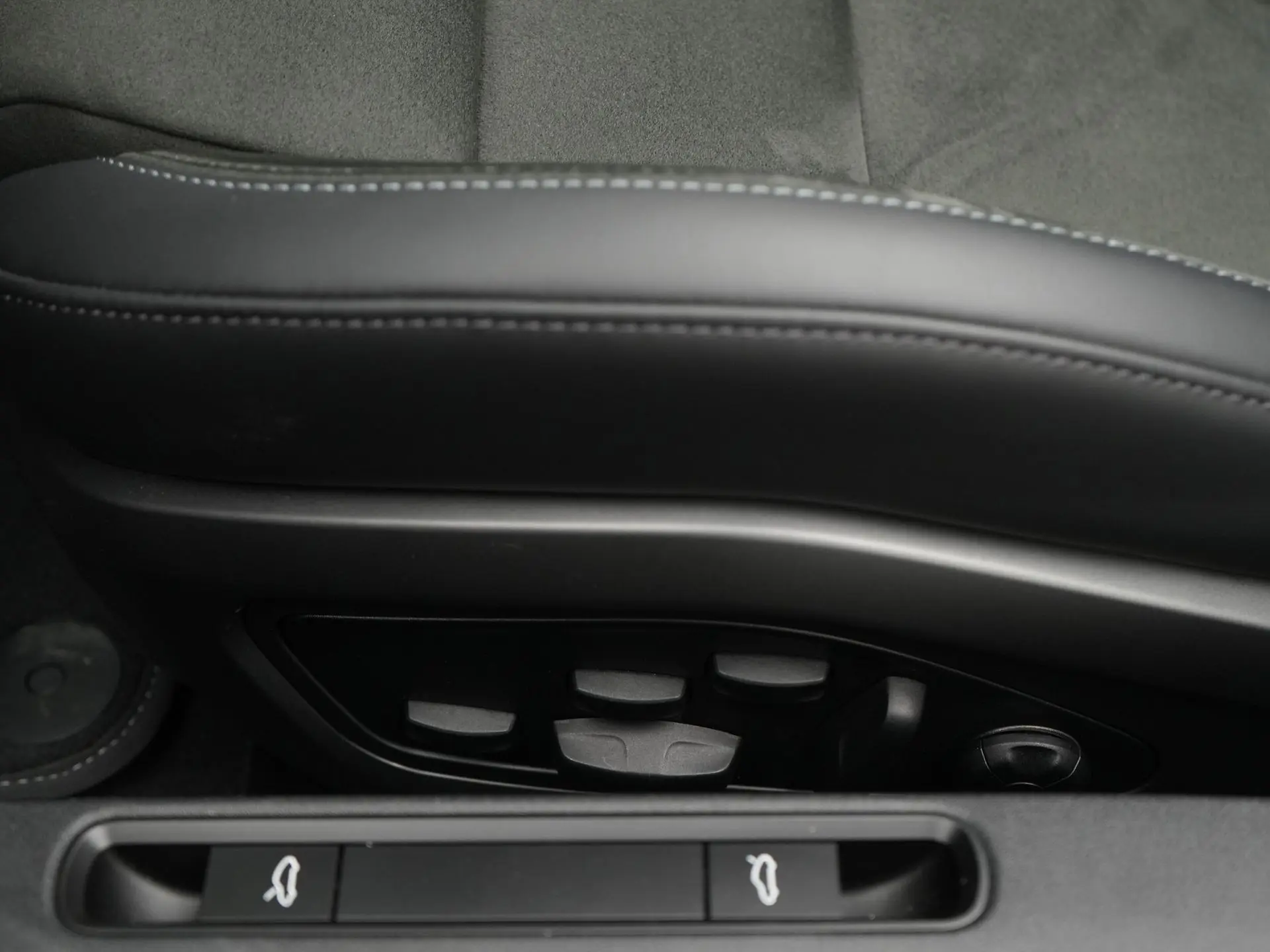 911 Carrera 4 GTS Cabriolet