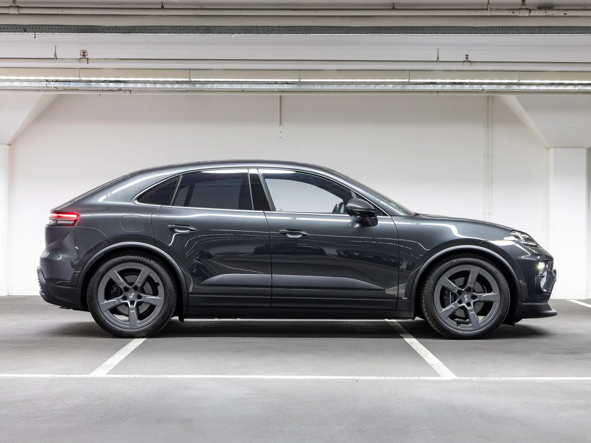 Macan 4
