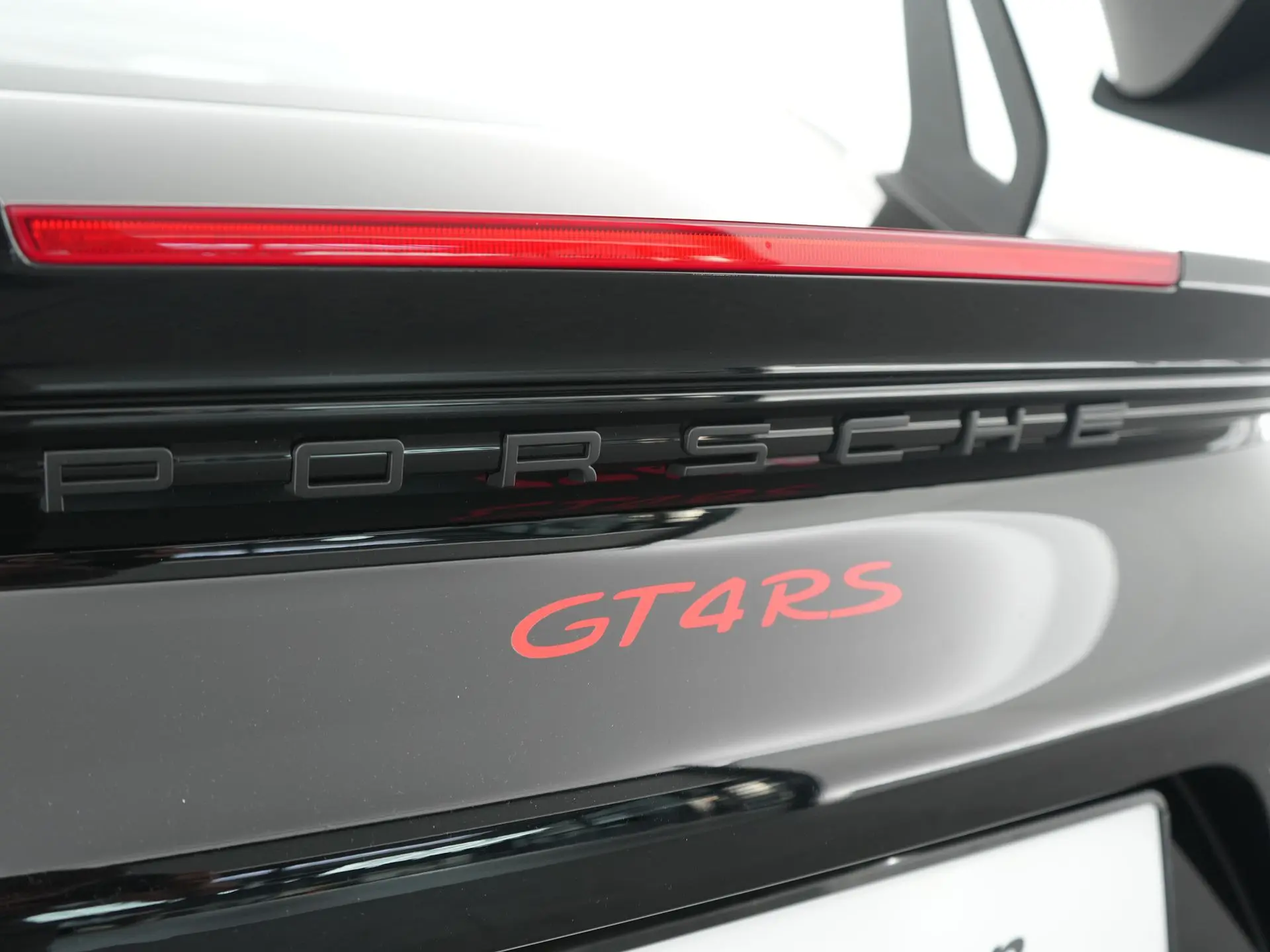 718 Cayman GT4 RS