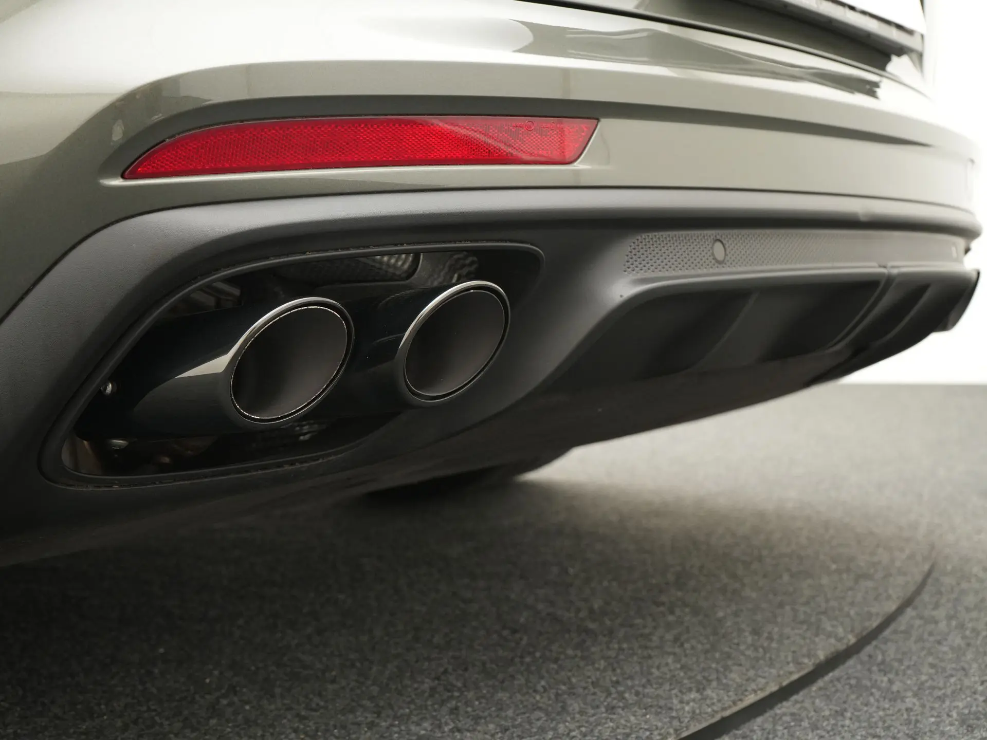 Panamera 4 E-Hybrid Sport Turismo Platinum Edition