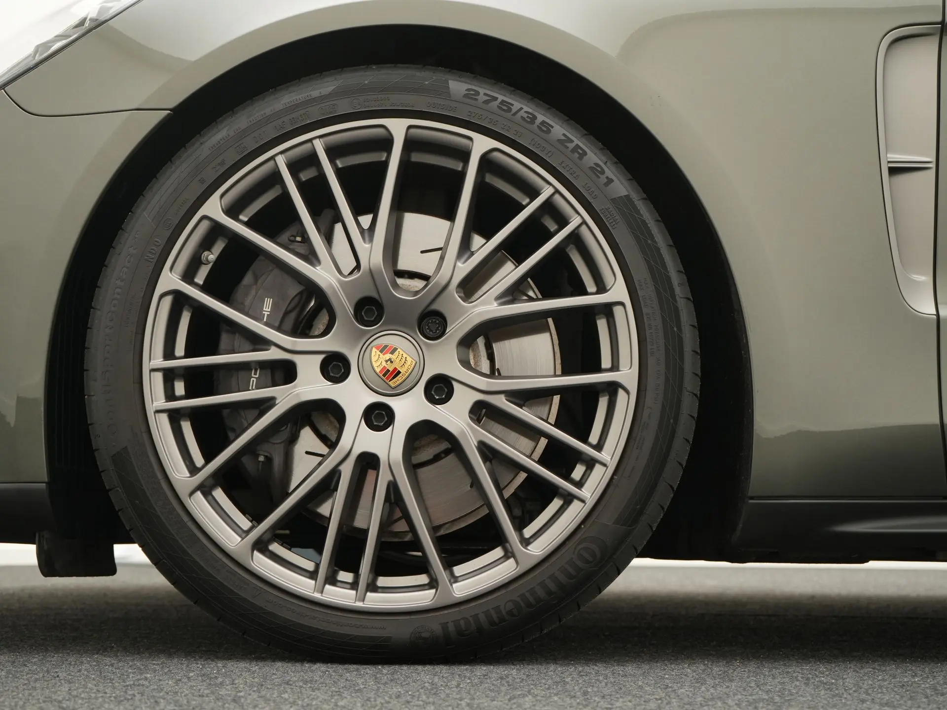 Panamera 4 E-Hybrid Sport Turismo Platinum Edition