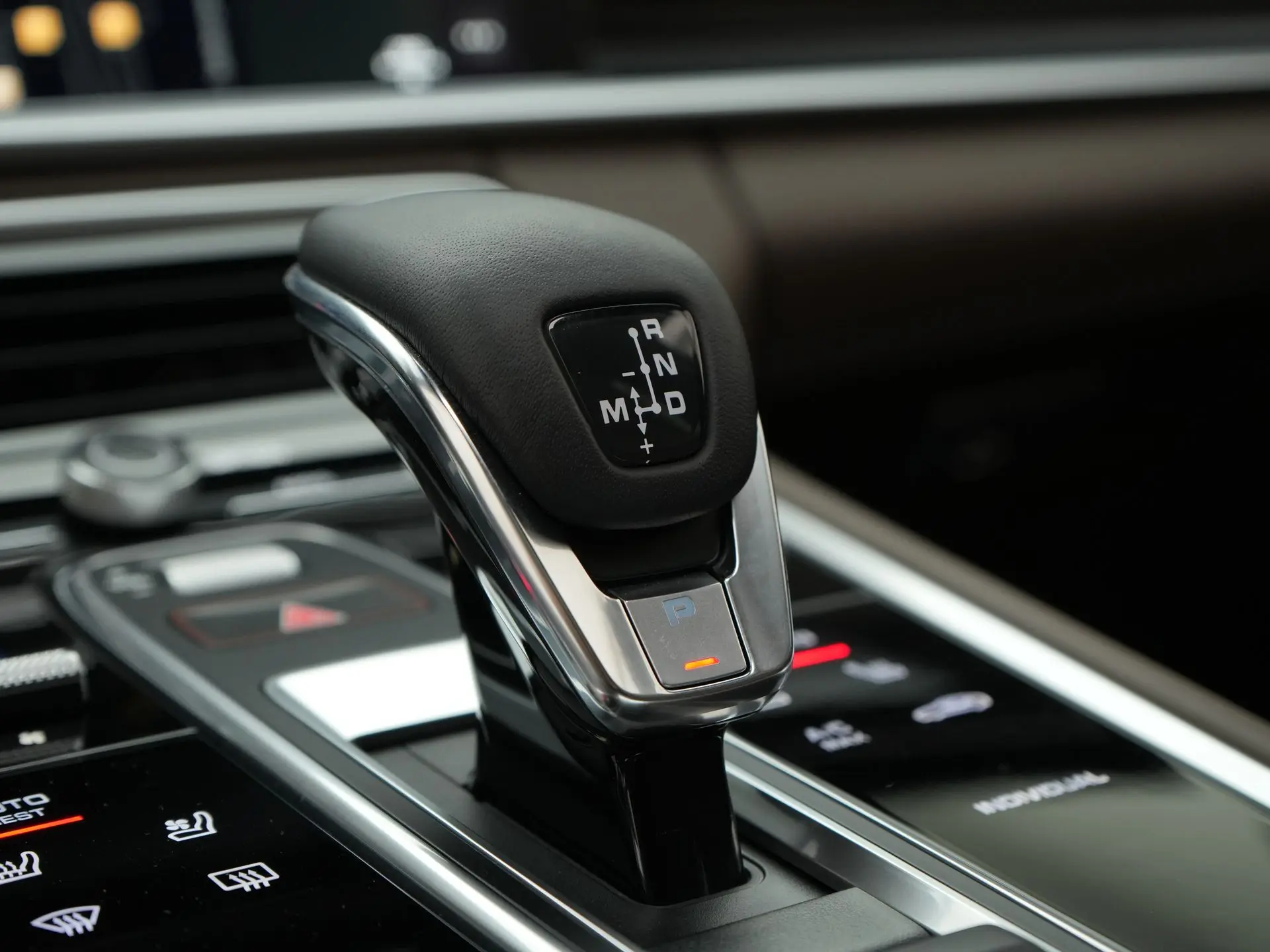 Panamera 4 E-Hybrid Sport Turismo Platinum Edition