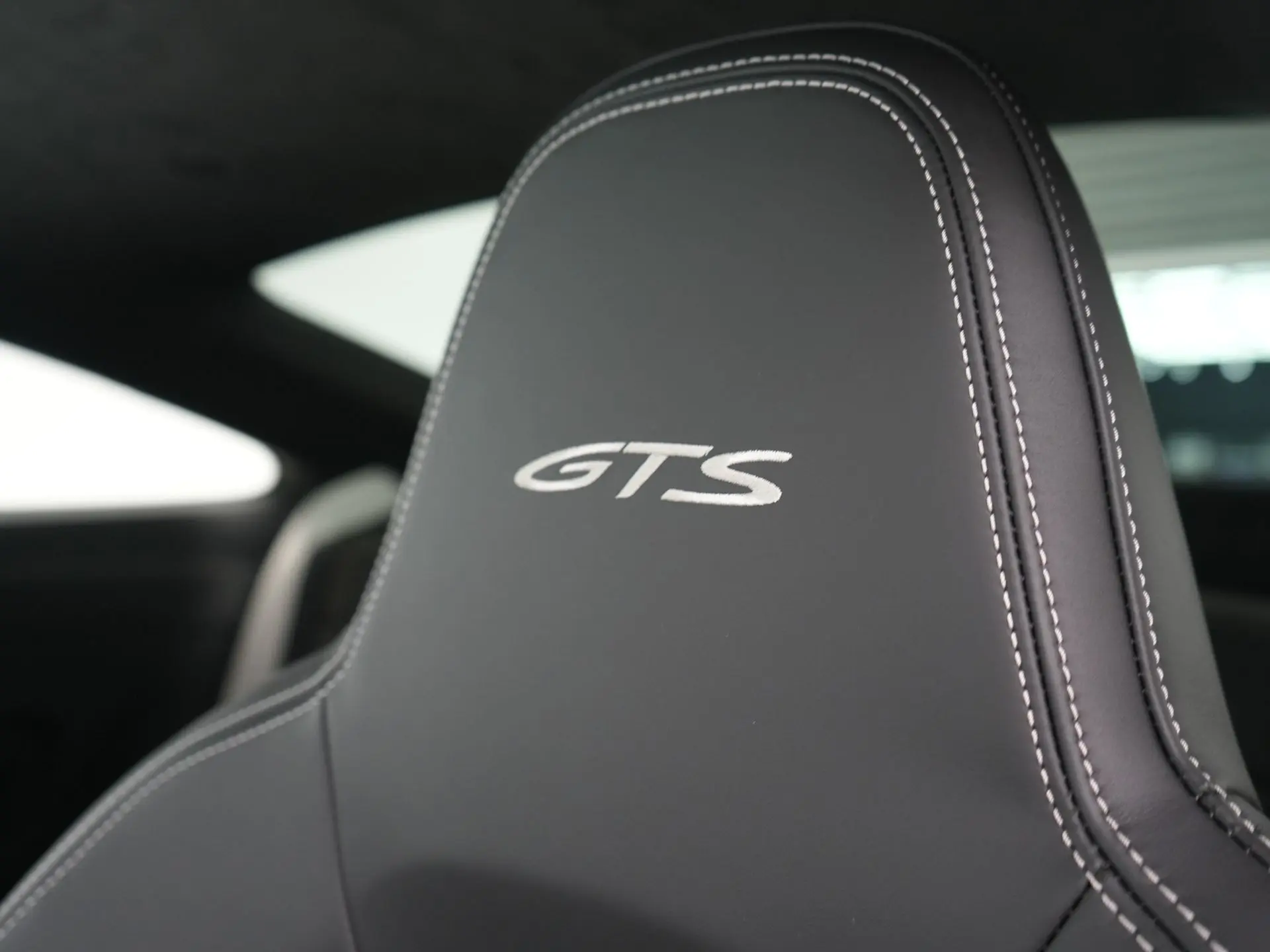 911 Carrera 4 GTS