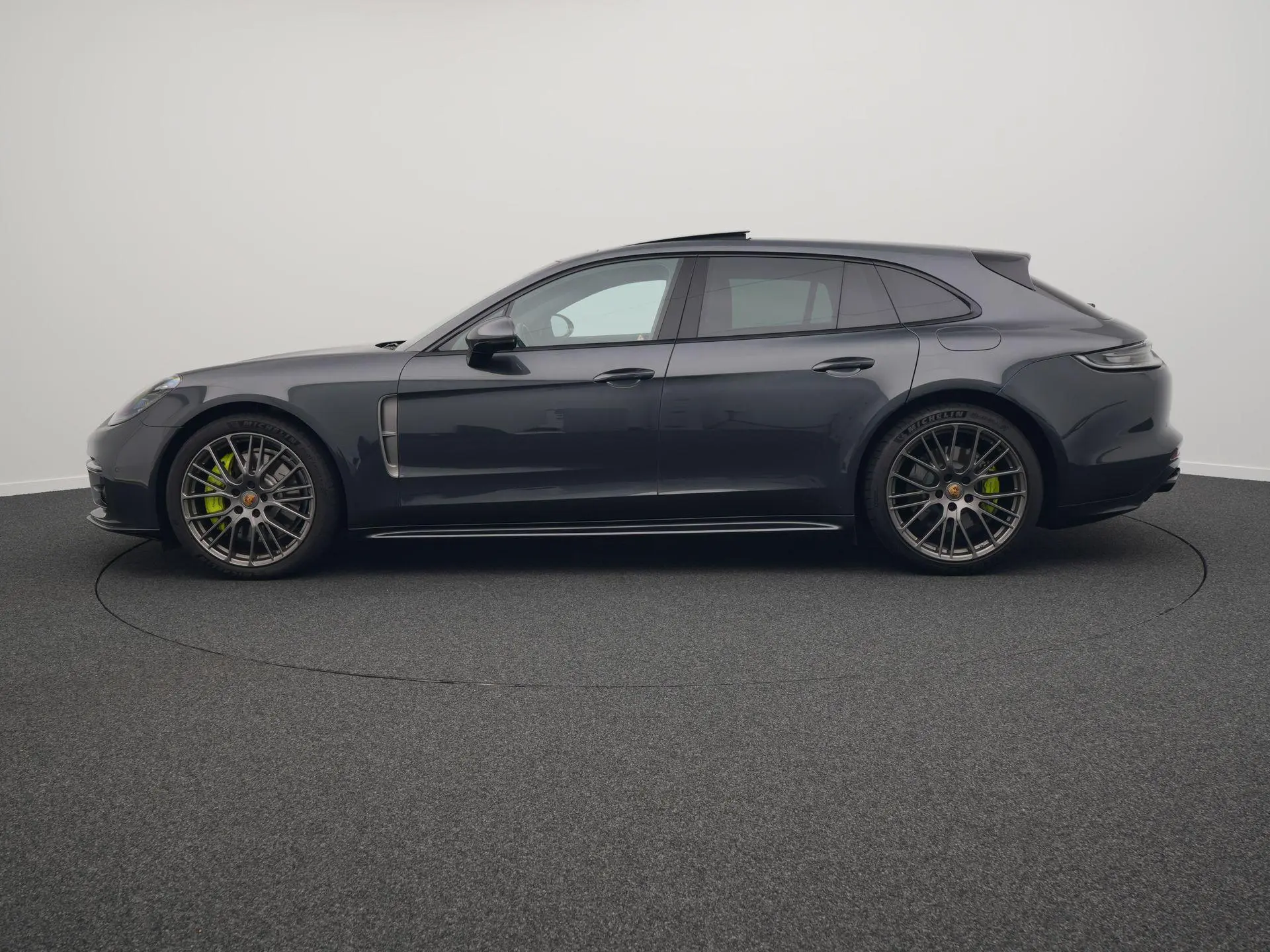 Panamera 4 E-Hybrid Sport Turismo Platinum Edition