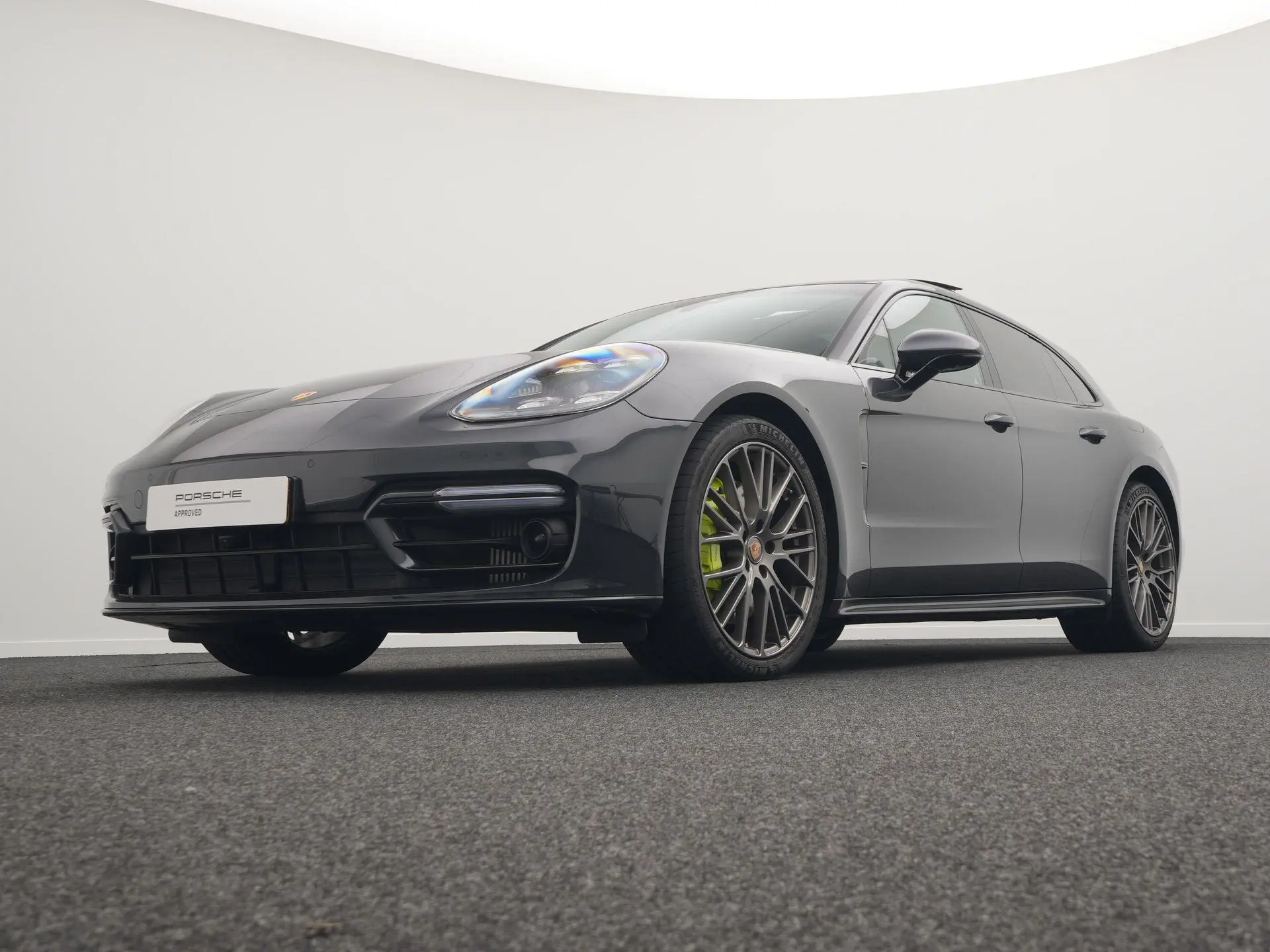 Panamera 4 E-Hybrid Sport Turismo Platinum Edition