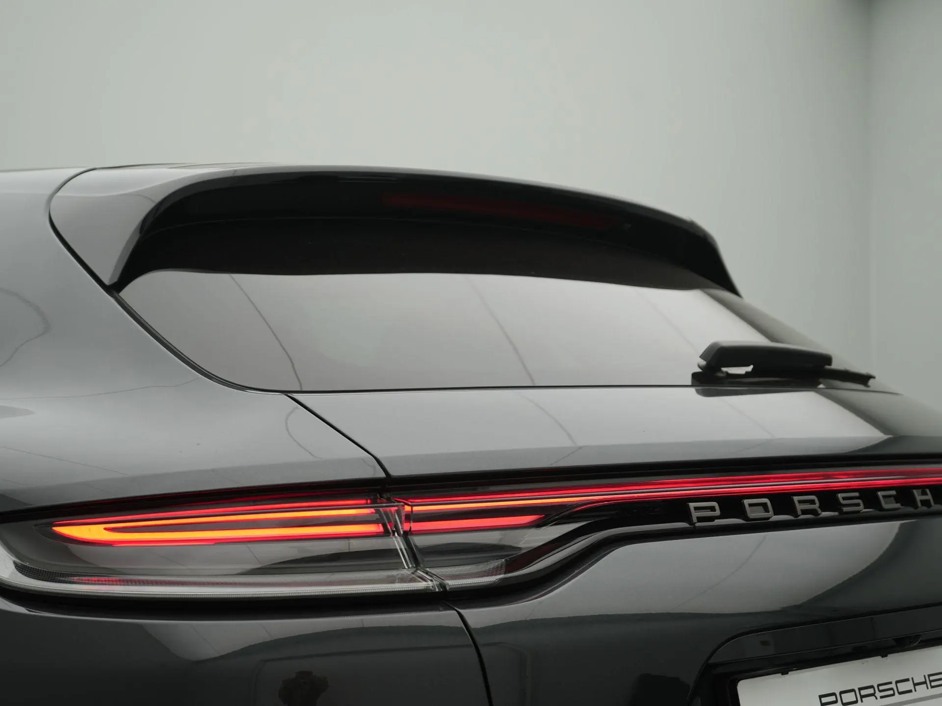 Panamera 4 E-Hybrid Sport Turismo Platinum Edition
