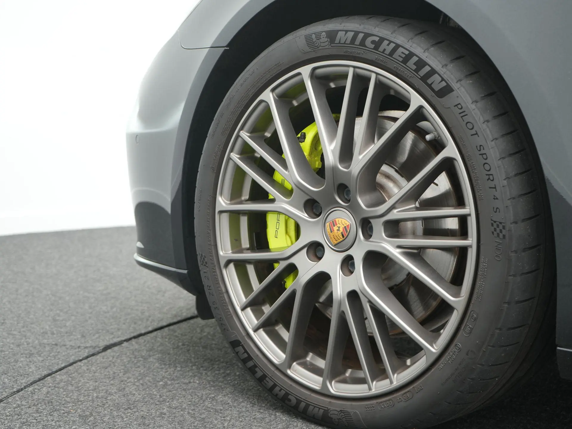 Panamera 4 E-Hybrid Sport Turismo Platinum Edition
