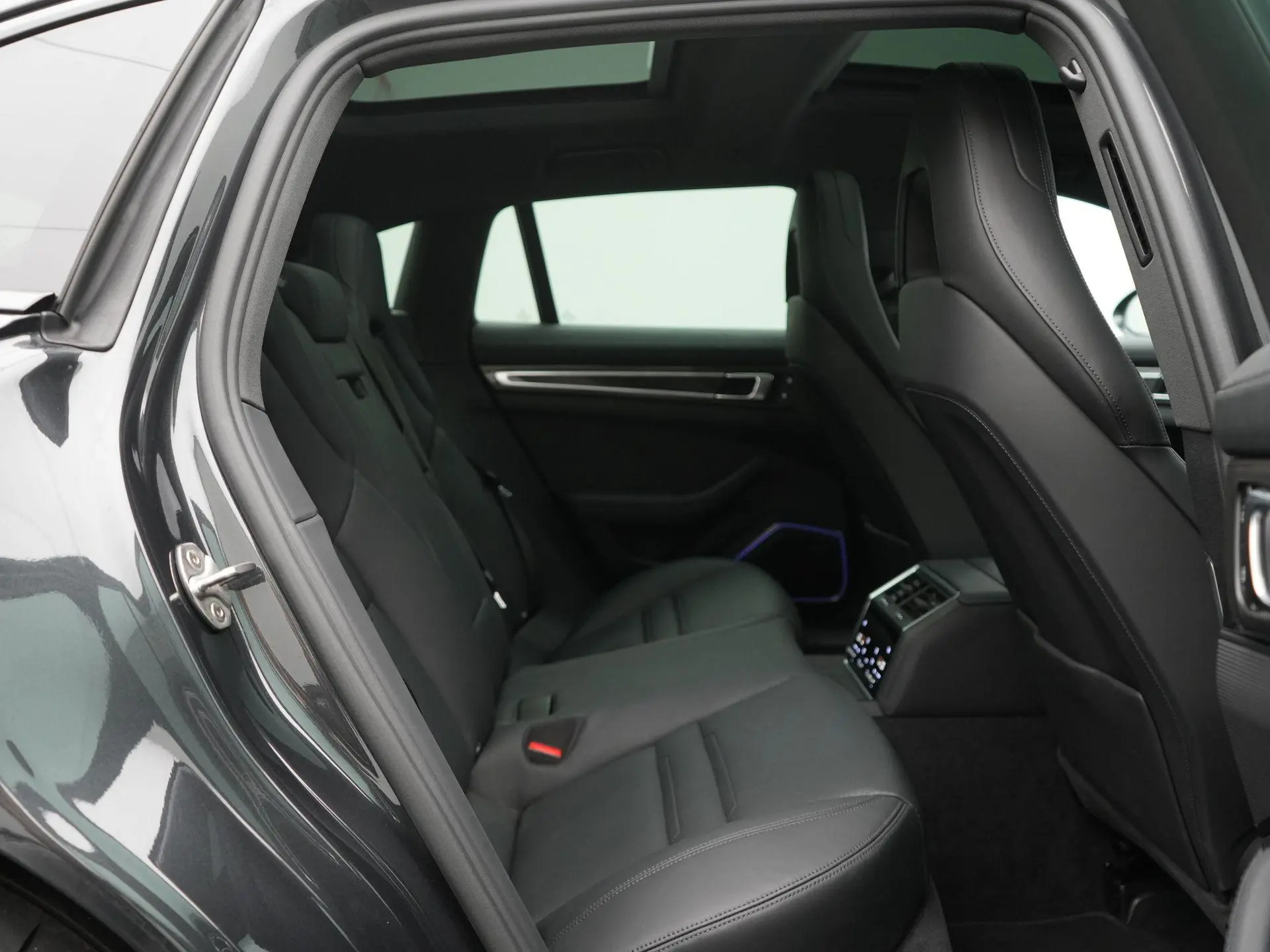 Panamera 4 E-Hybrid Sport Turismo Platinum Edition