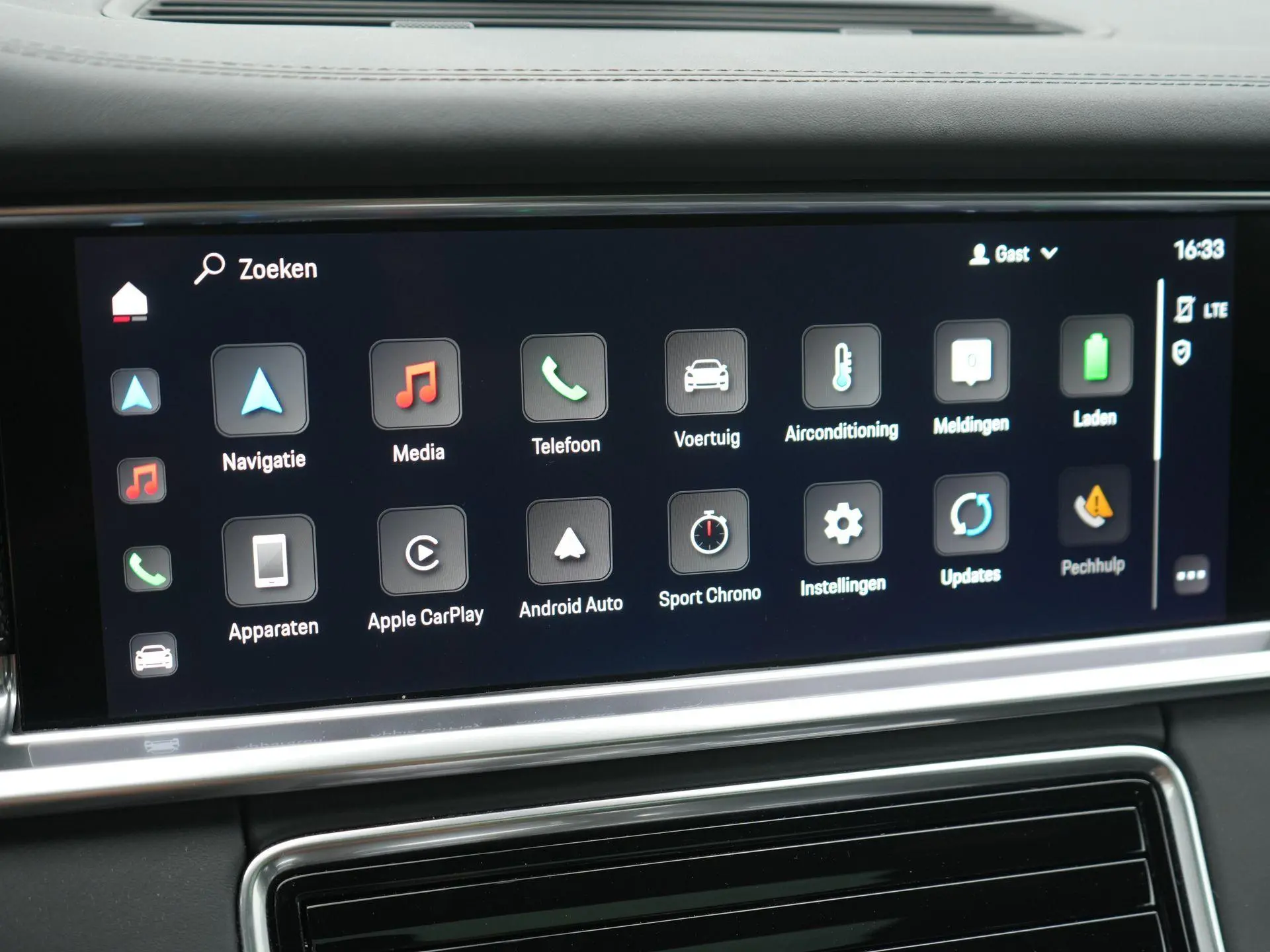 Panamera 4 E-Hybrid Sport Turismo Platinum Edition