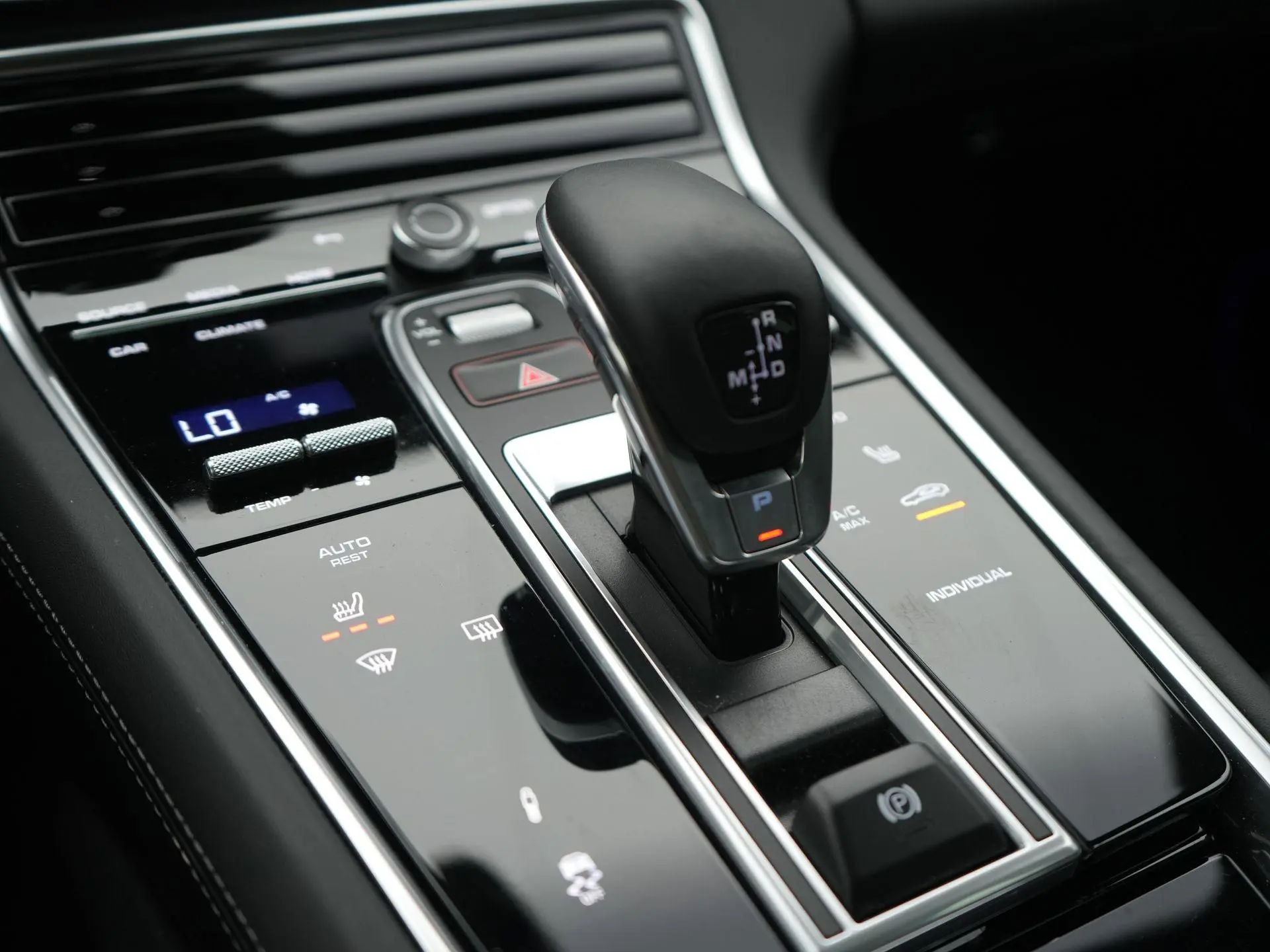 Panamera 4 E-Hybrid Sport Turismo Platinum Edition