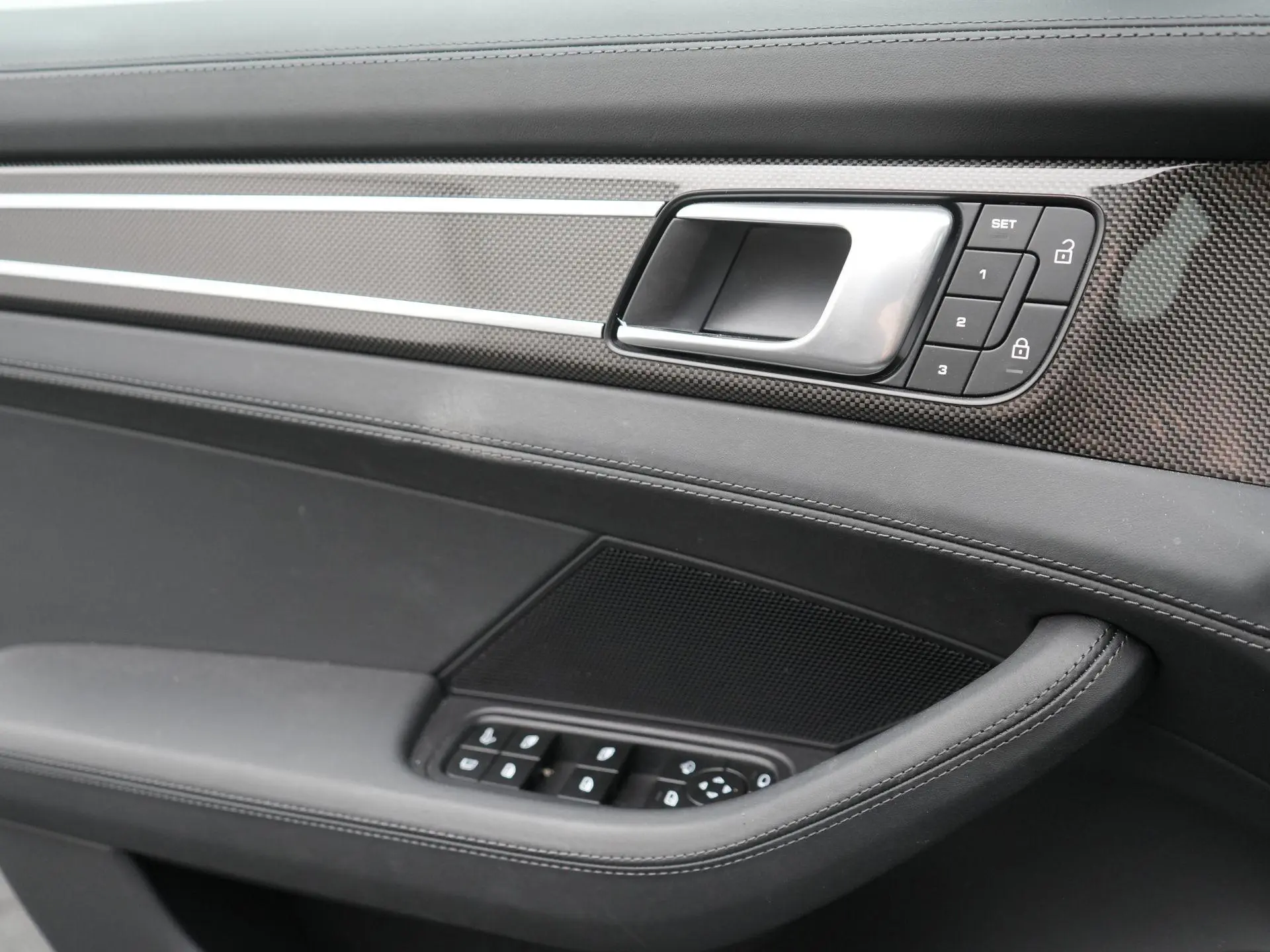 Panamera 4 E-Hybrid Sport Turismo Platinum Edition