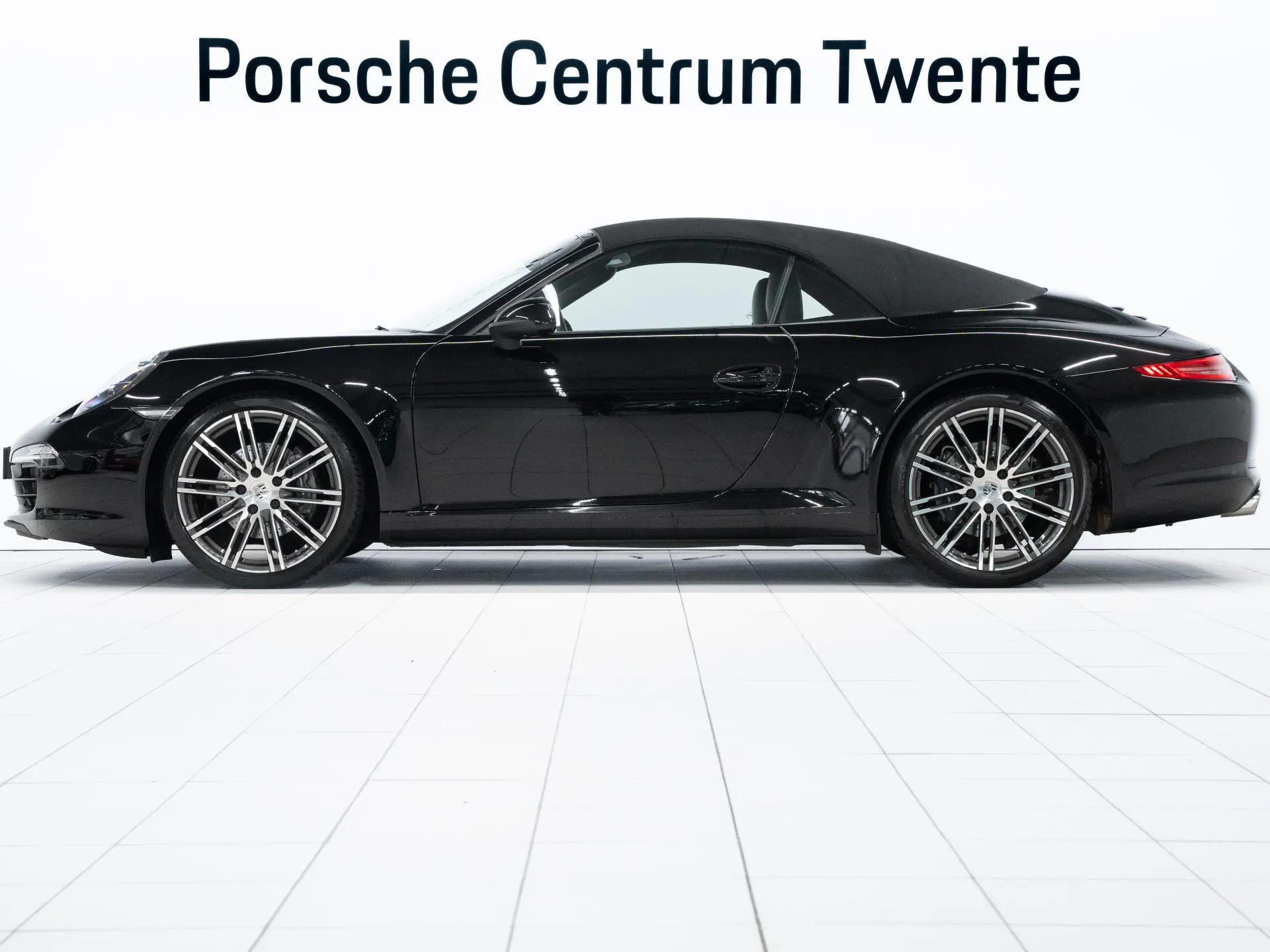 911 Carrera Cabriolet Black Edition