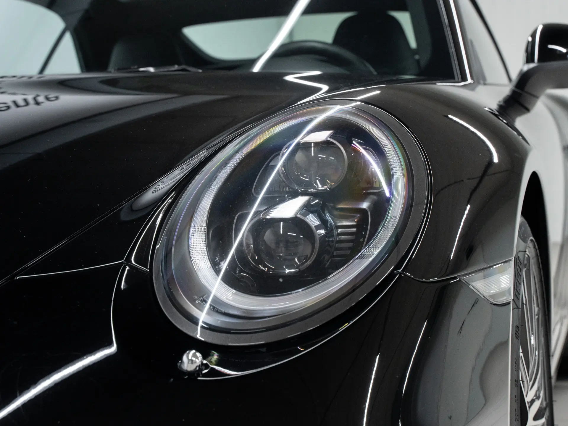 911 Carrera Cabriolet Black Edition