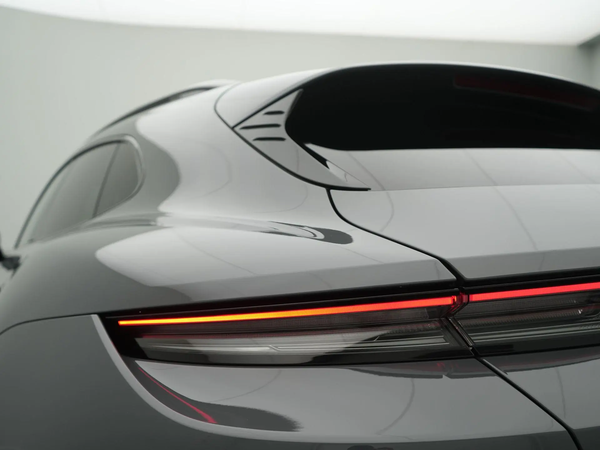 Taycan GTS Sport Turismo