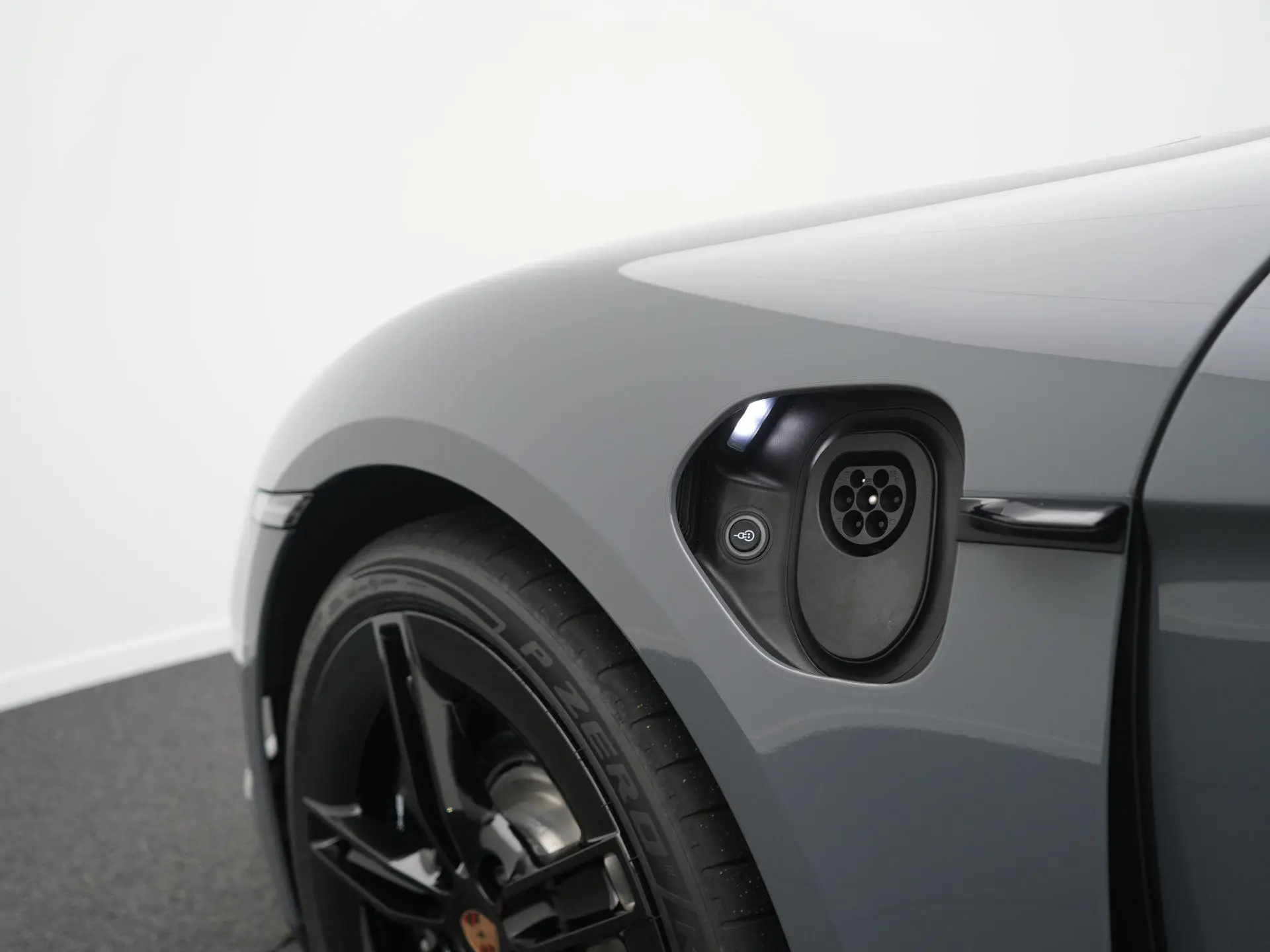 Taycan GTS Sport Turismo