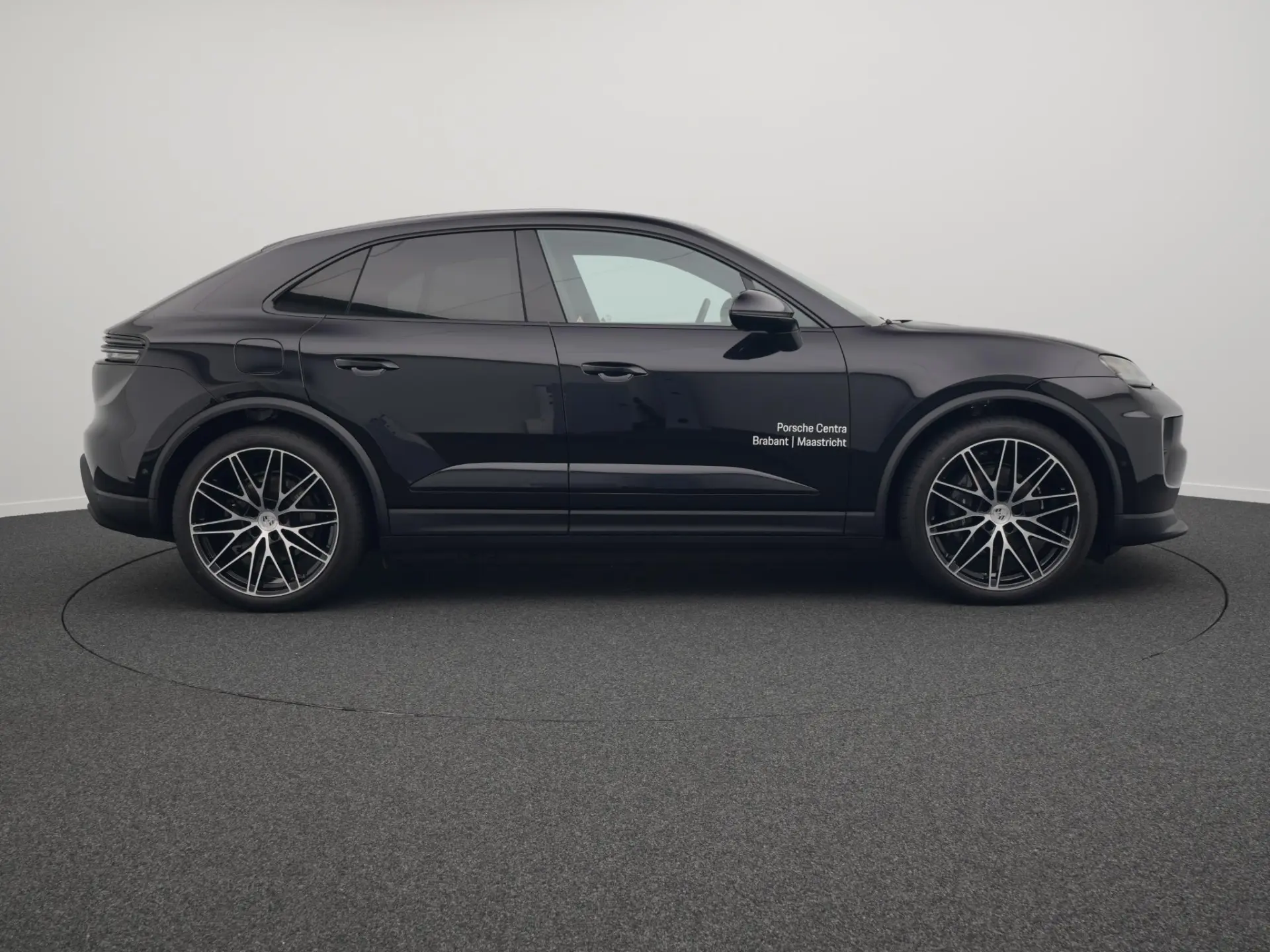 Macan 4