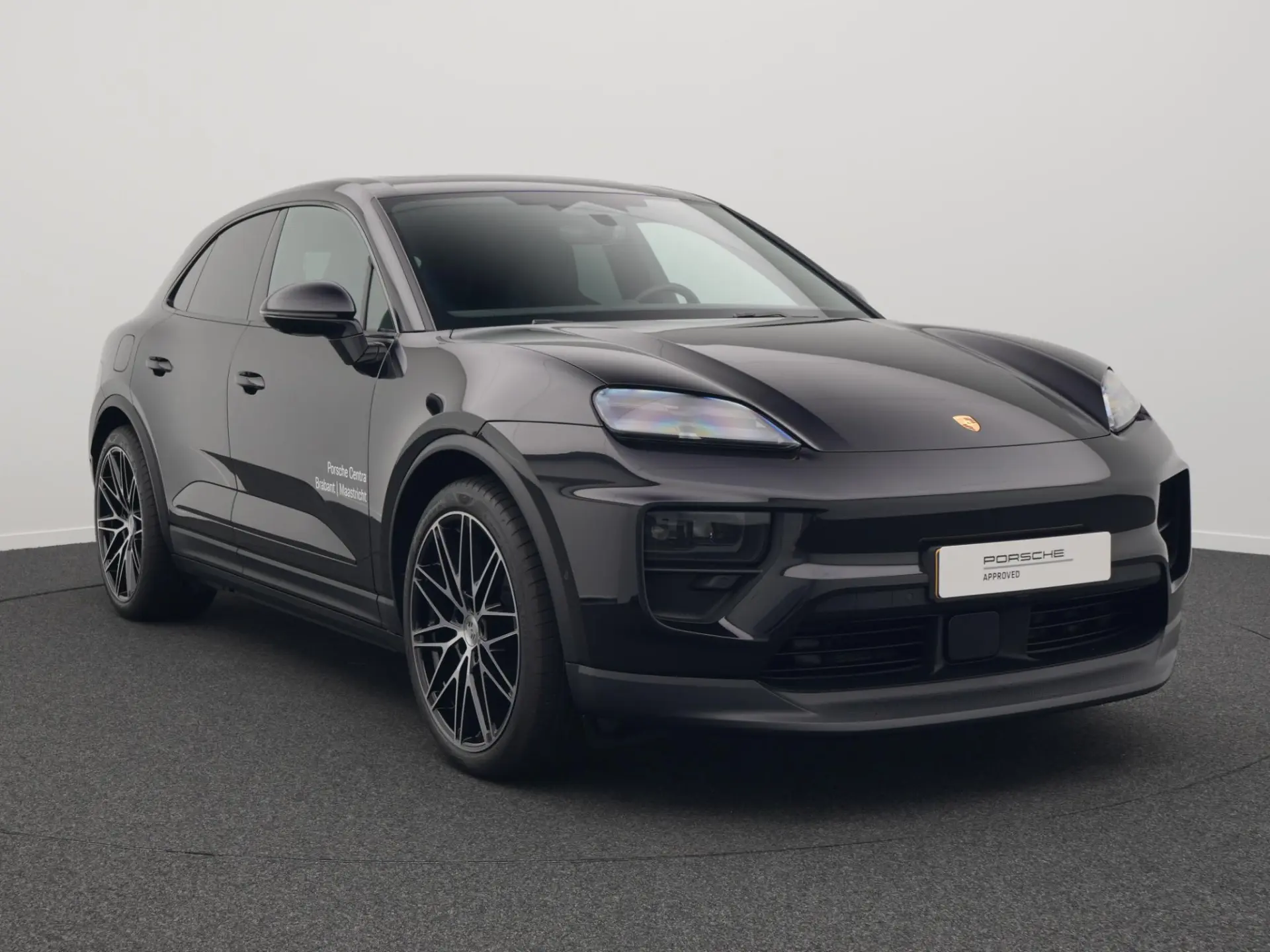 Macan 4