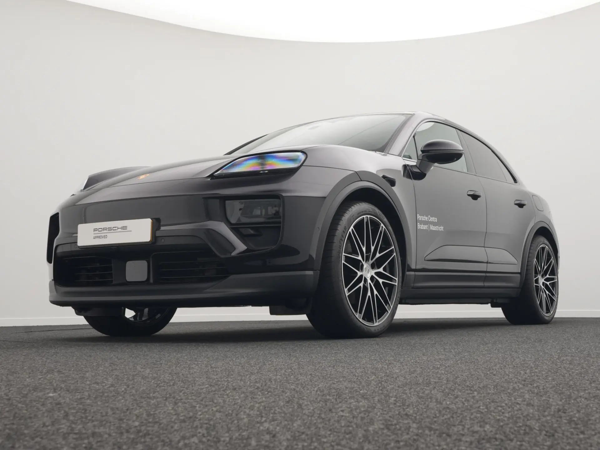Macan 4