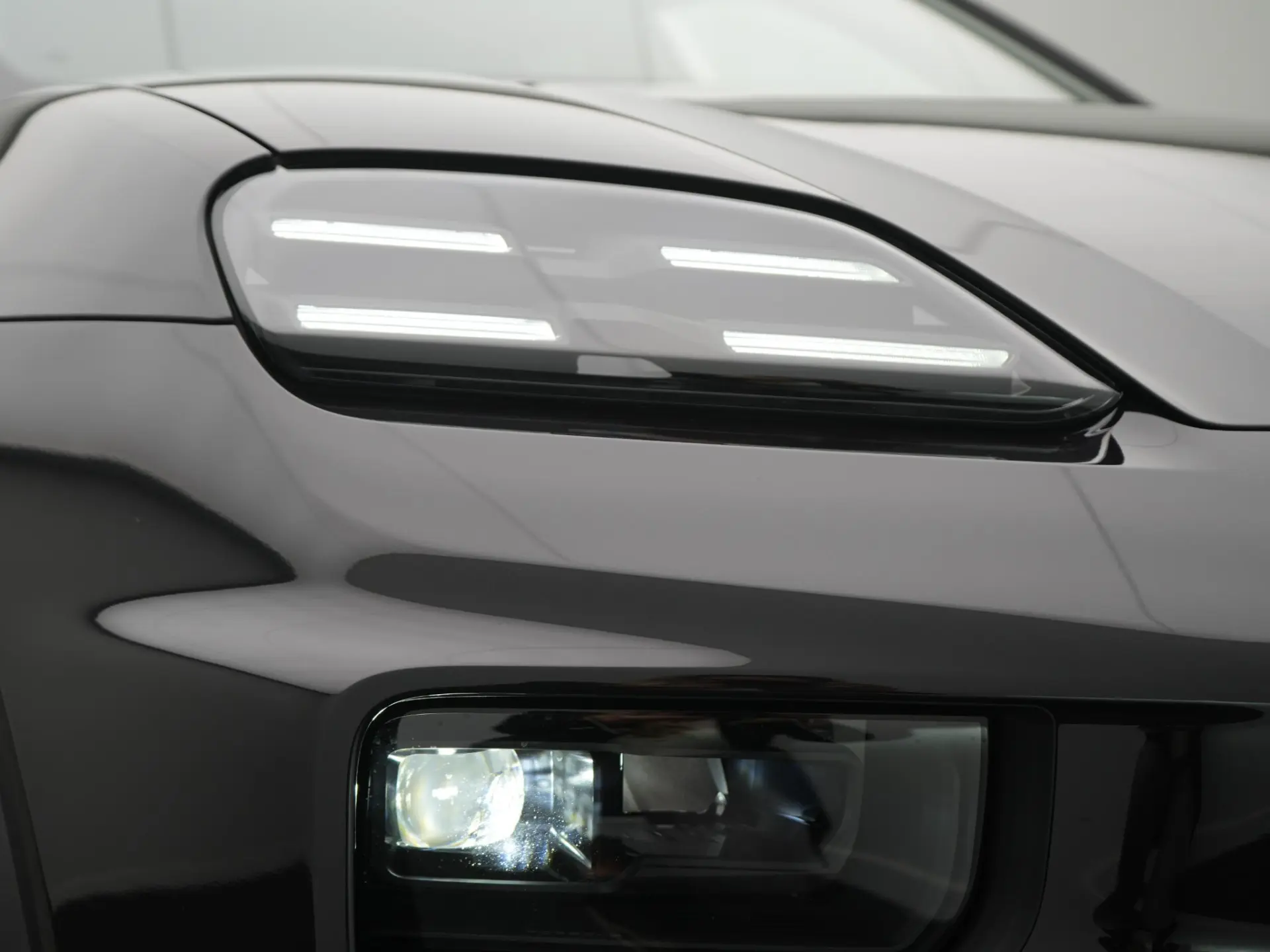 Macan 4