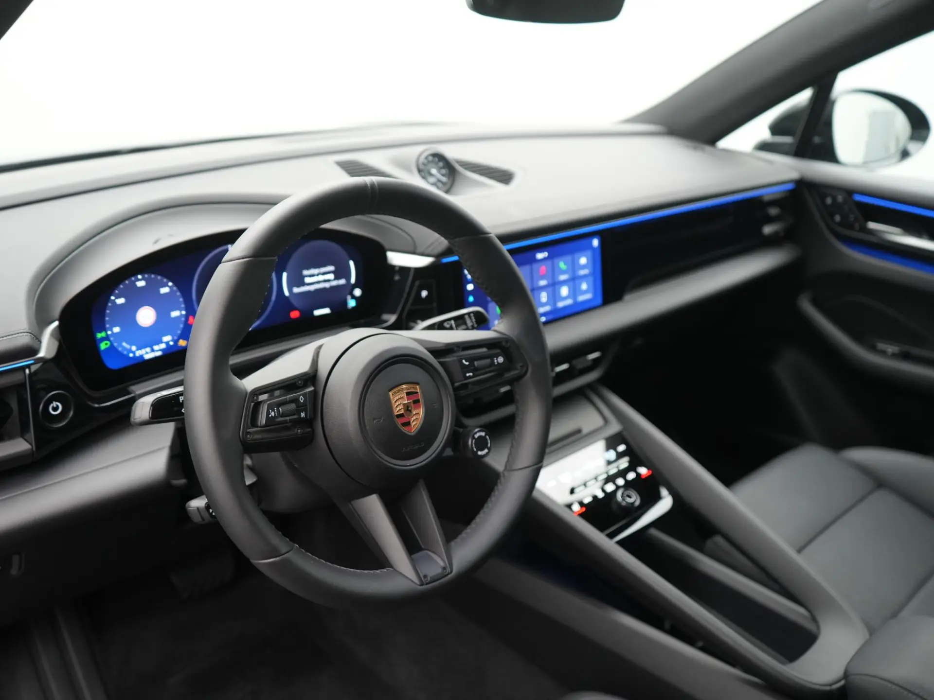 Macan 4
