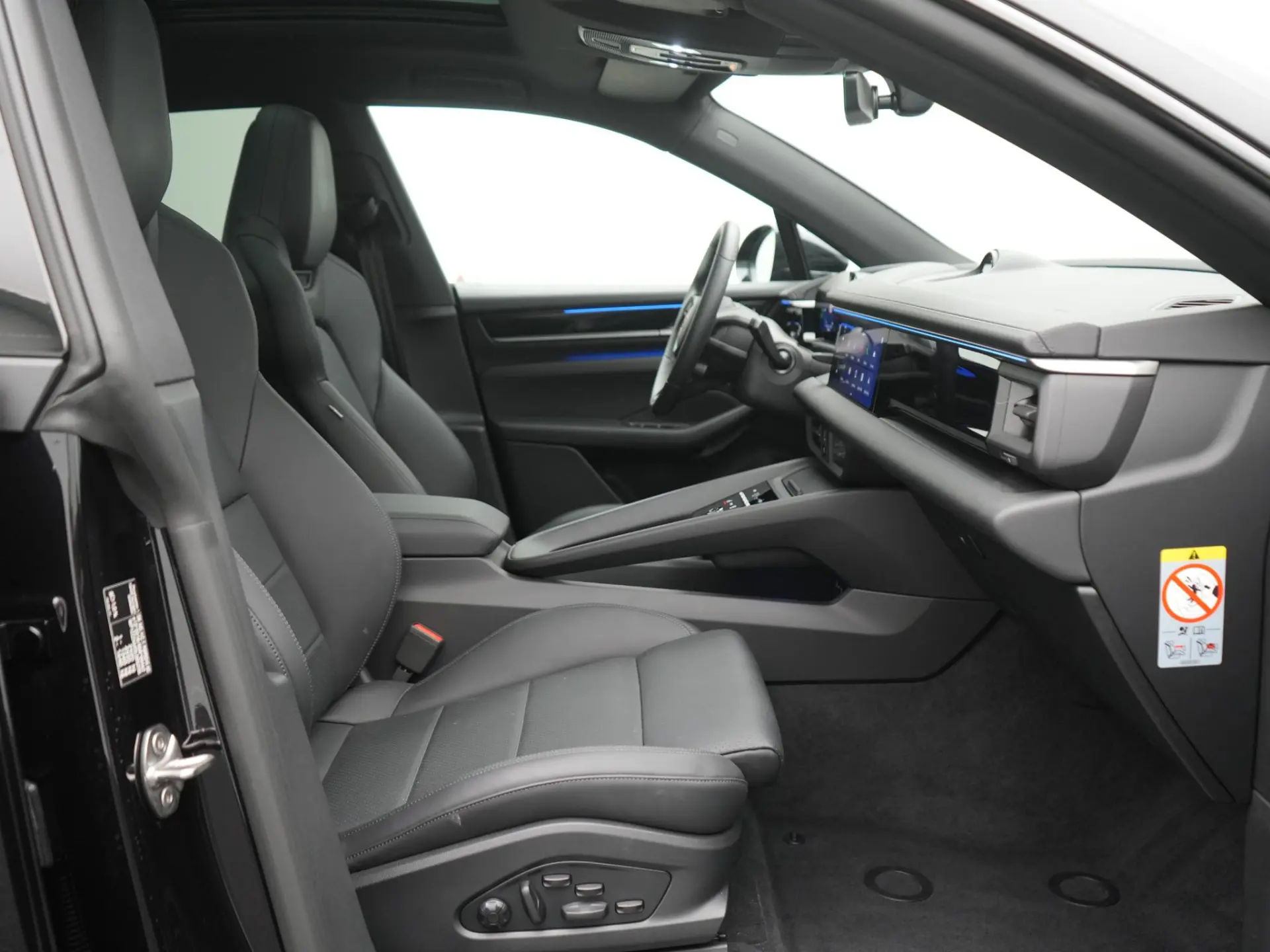 Macan 4