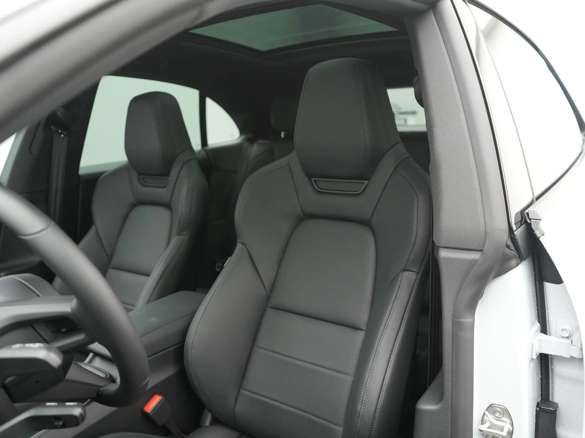 Macan 4
