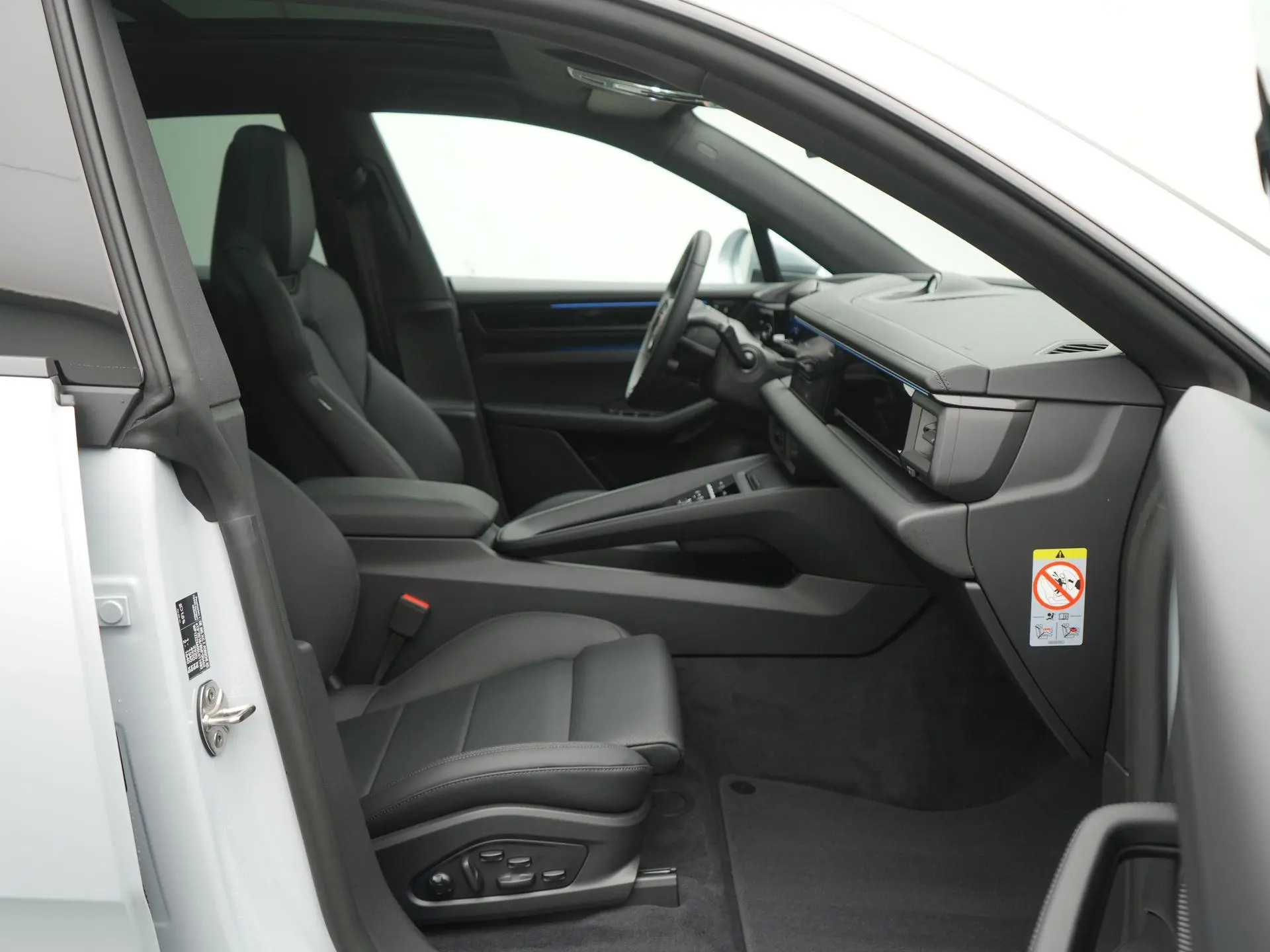 Macan 4