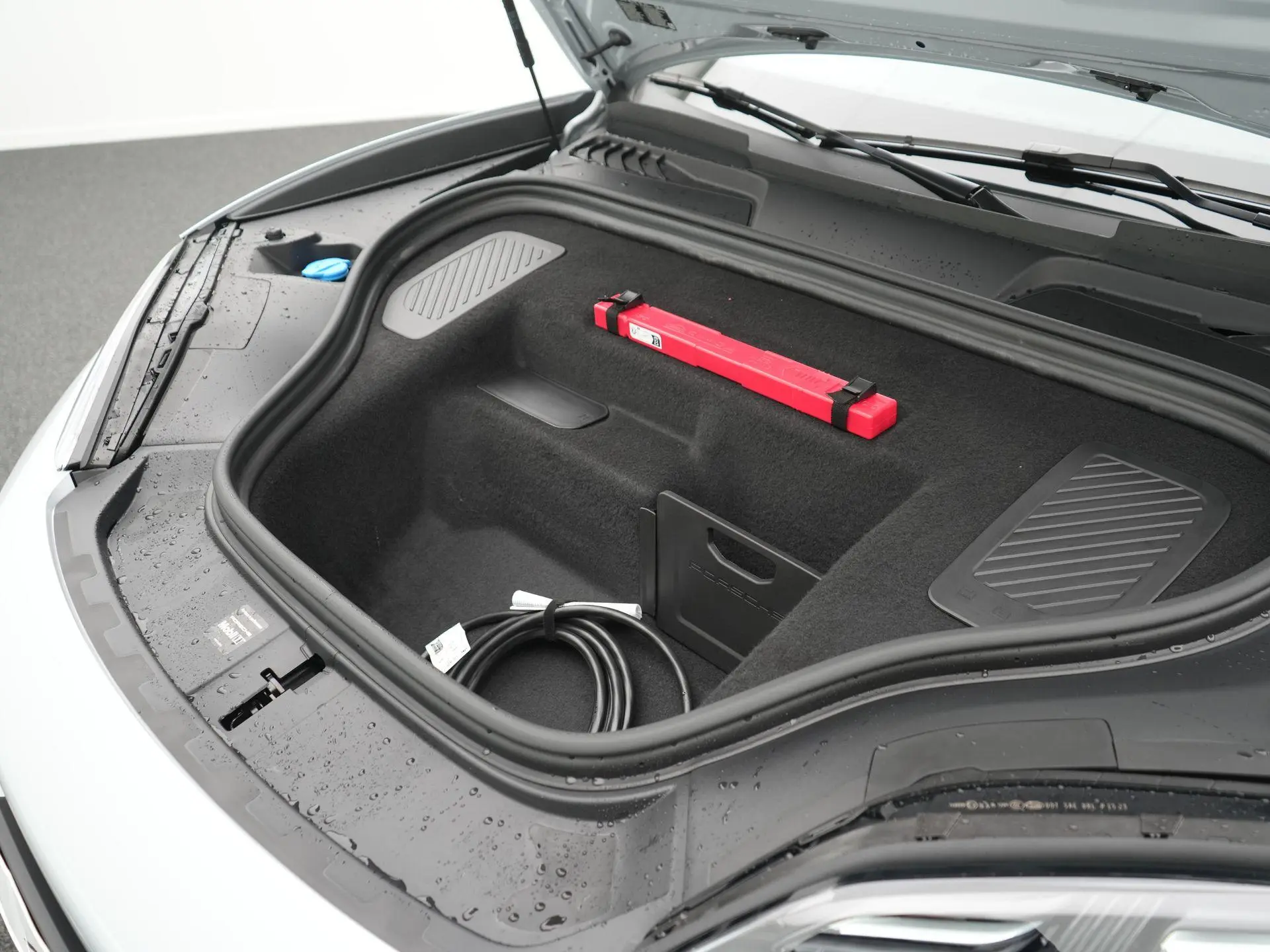 Macan 4