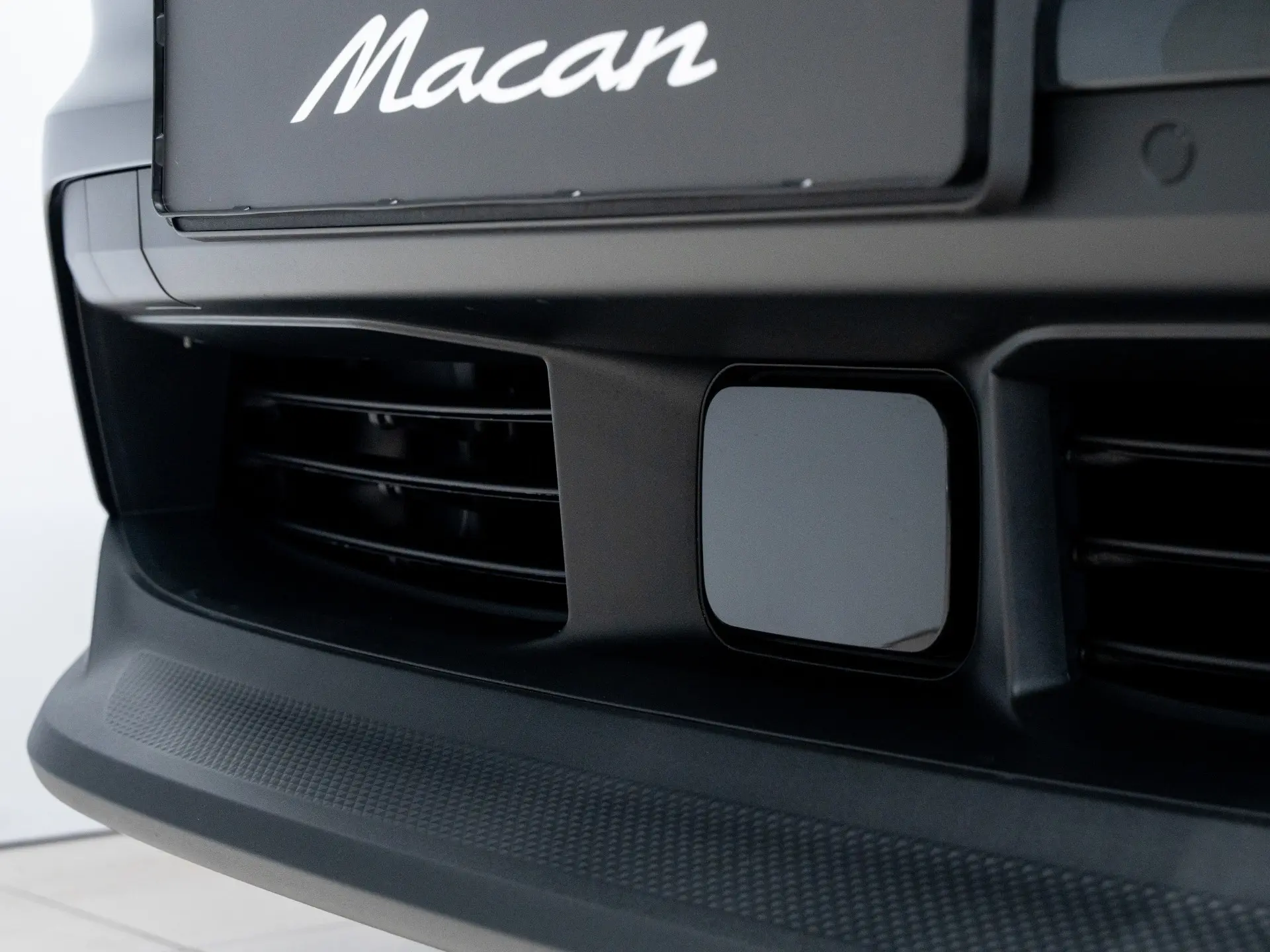 Macan 4
