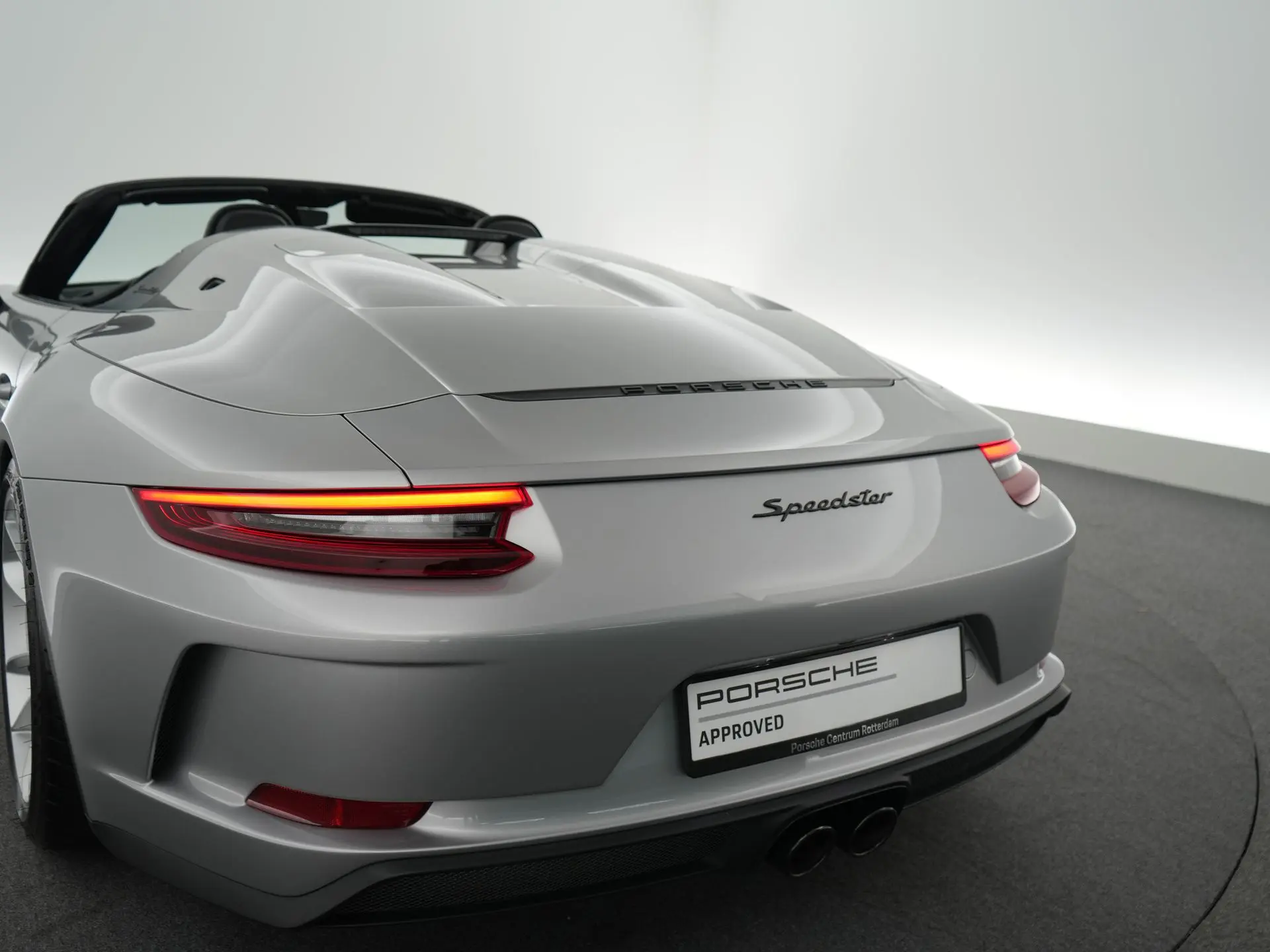 911 Speedster