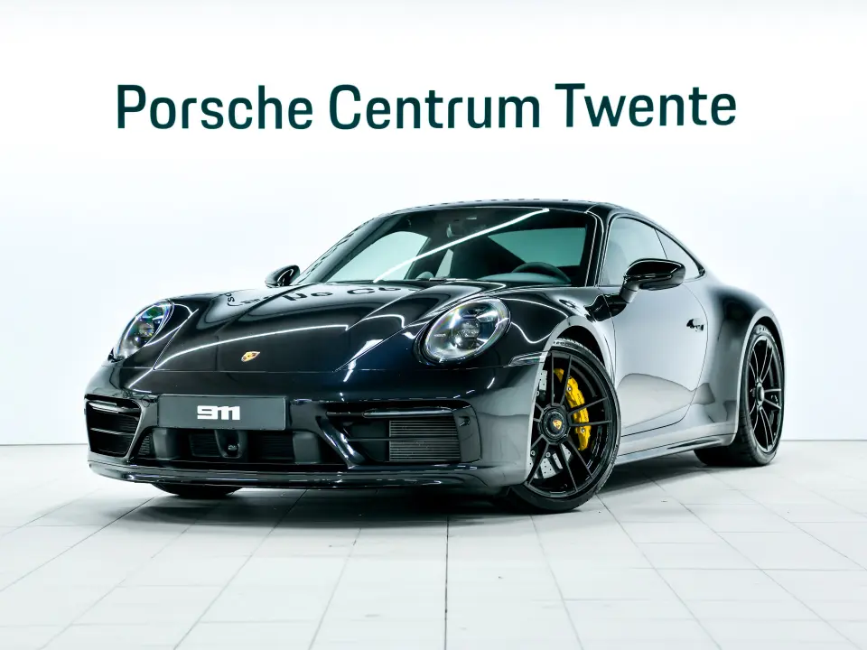 Porsche 911 Carrera 4 GTS