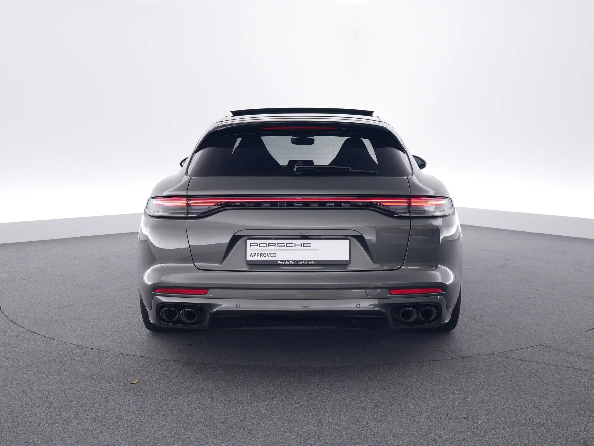 Panamera 4 E-Hybrid Sport Turismo Platinum Edition