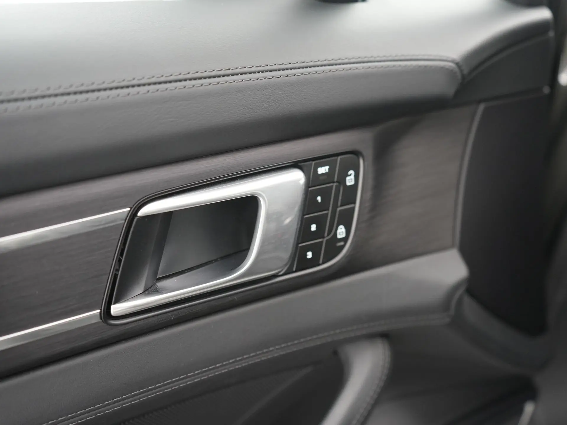 Panamera 4 E-Hybrid Sport Turismo Platinum Edition